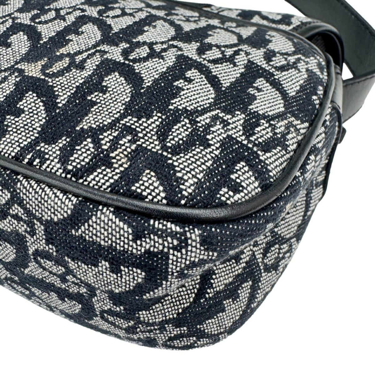 Christian Dior Trotter Black Canvas Shoulder Bag (Pre-Owned)