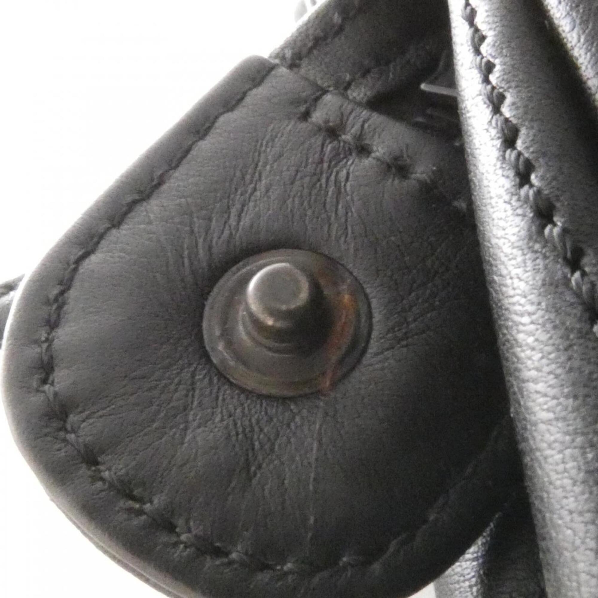 Chanel Black Leather Handbag (Pre-Owned)