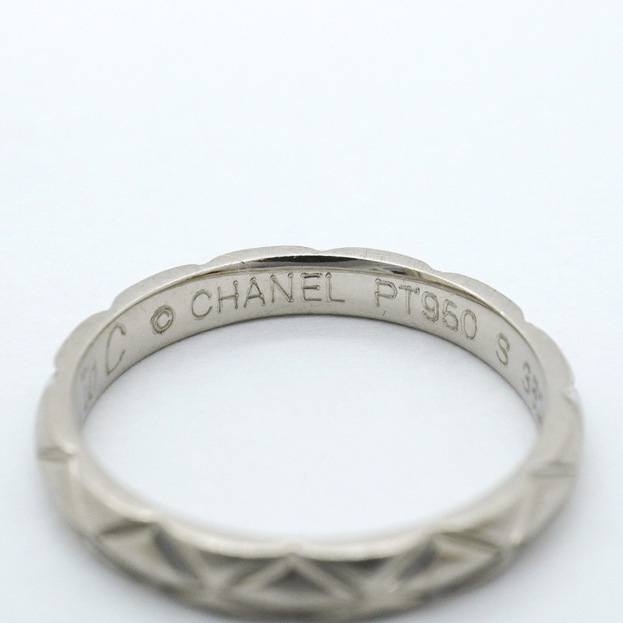 Chanel Platinum 950 Band Ring (Pre-Owned)