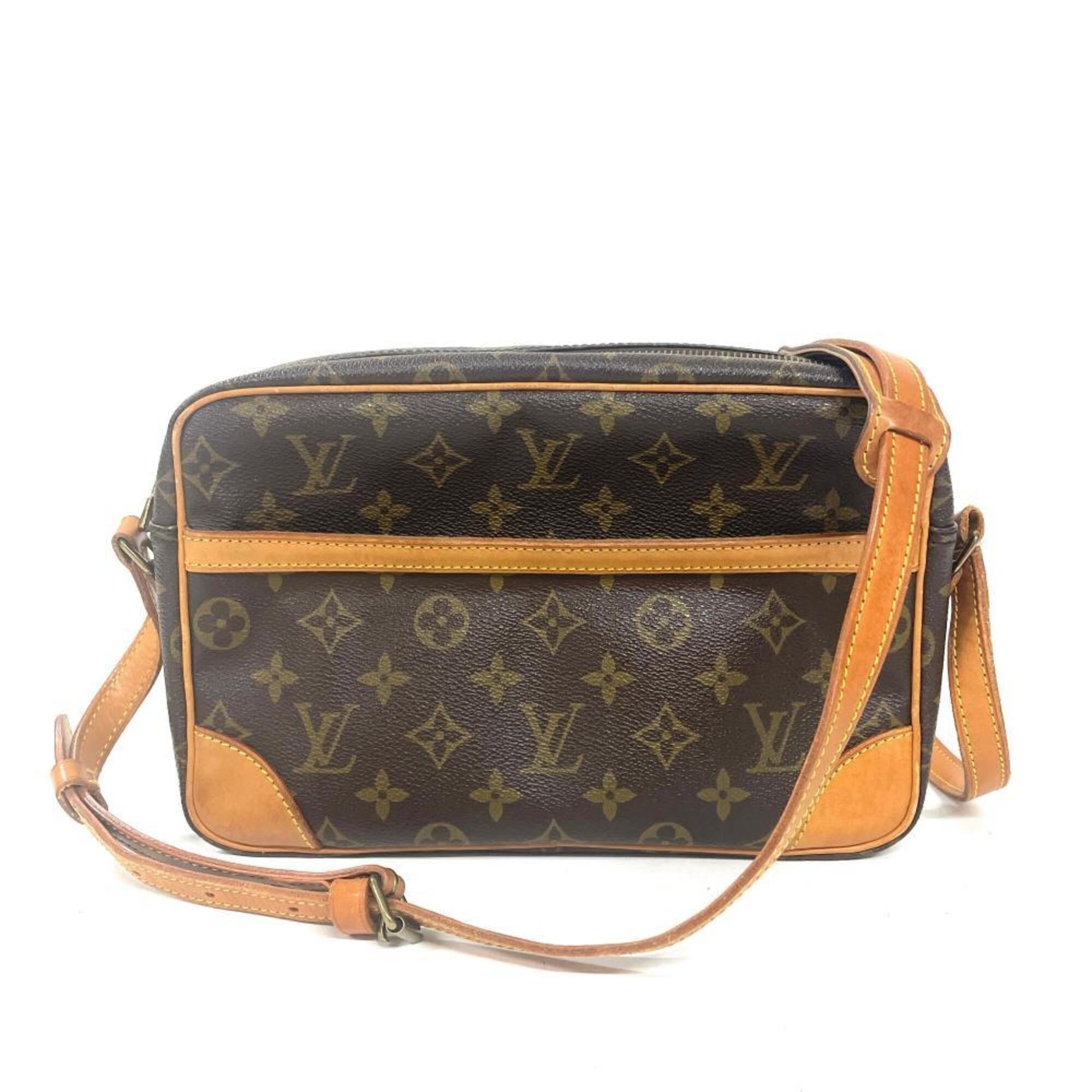 Louis Vuitton Monogram Brown Monogram Monogram Shoulder Bag (Pre-Owned)