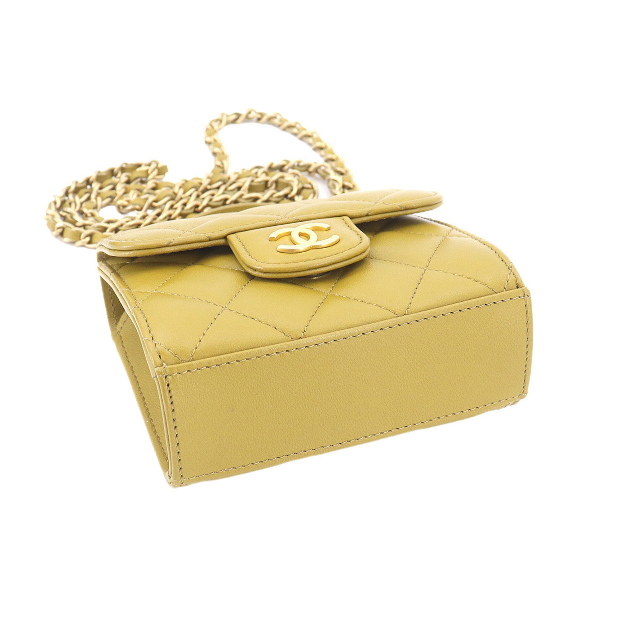 Chanel Green Handbag Shoulder Bag (Pre-Owned)