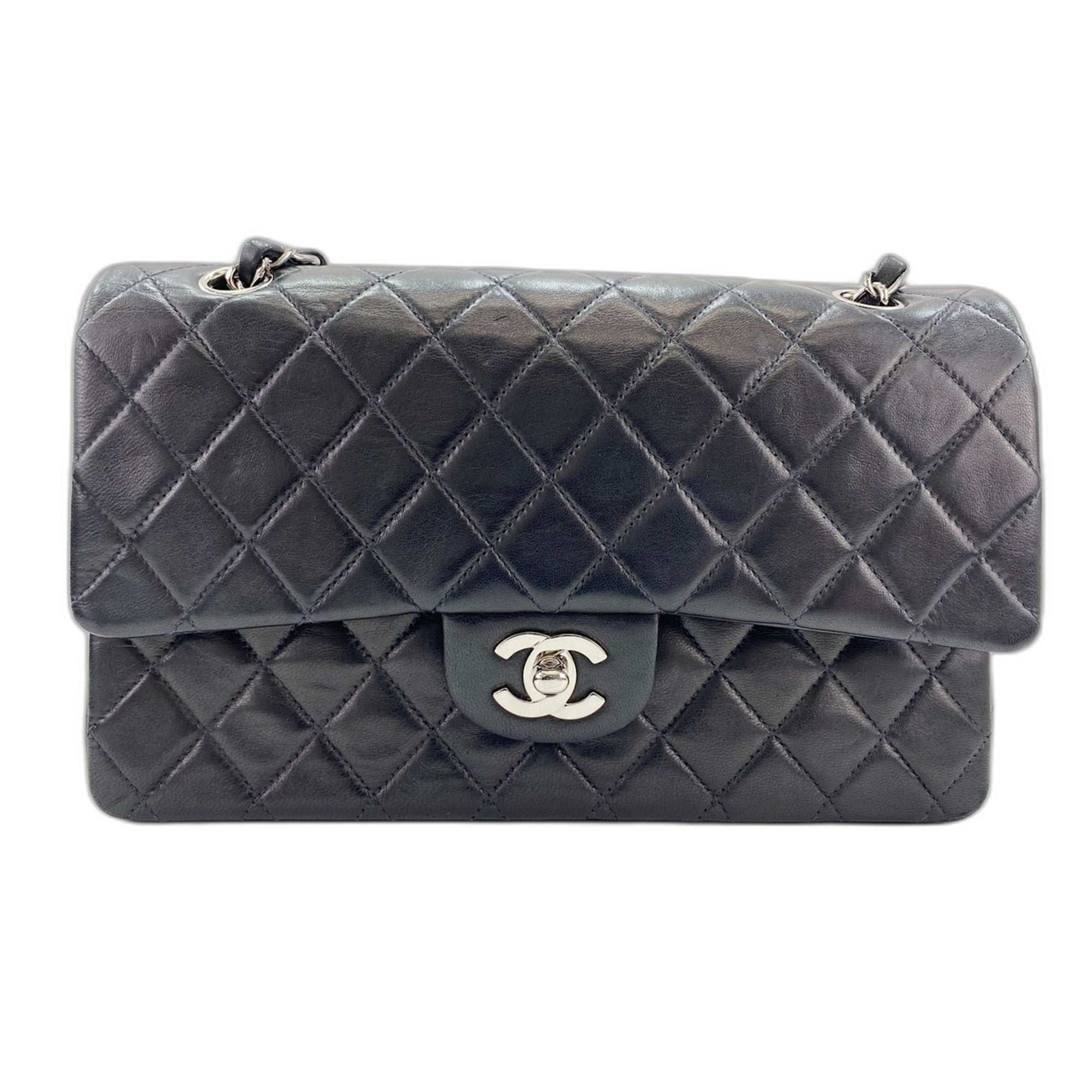 Chanel Black Shoulder Bag (Pre-Owned)