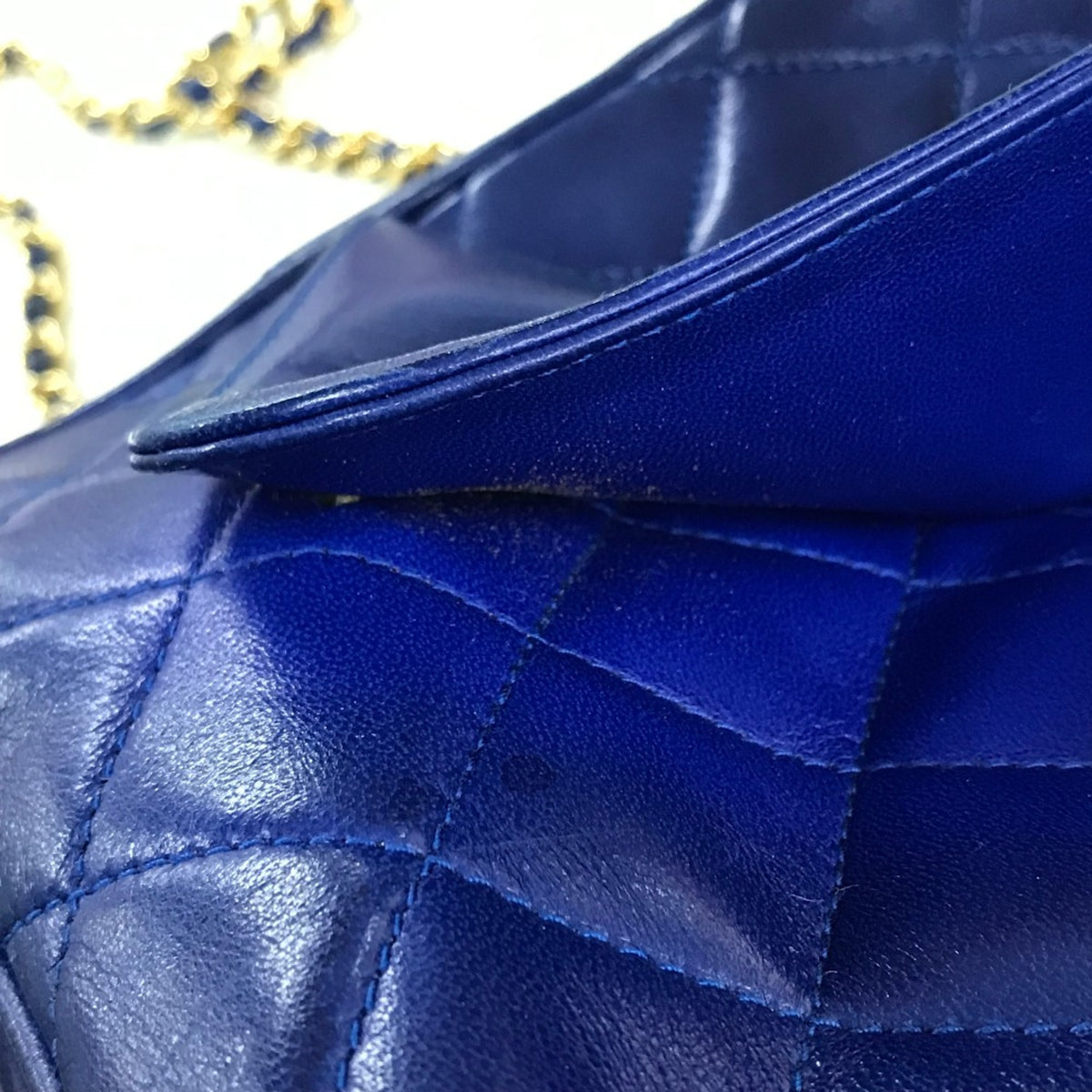 Chanel Blue Leather Shoulder Bag (Pre-Owned)