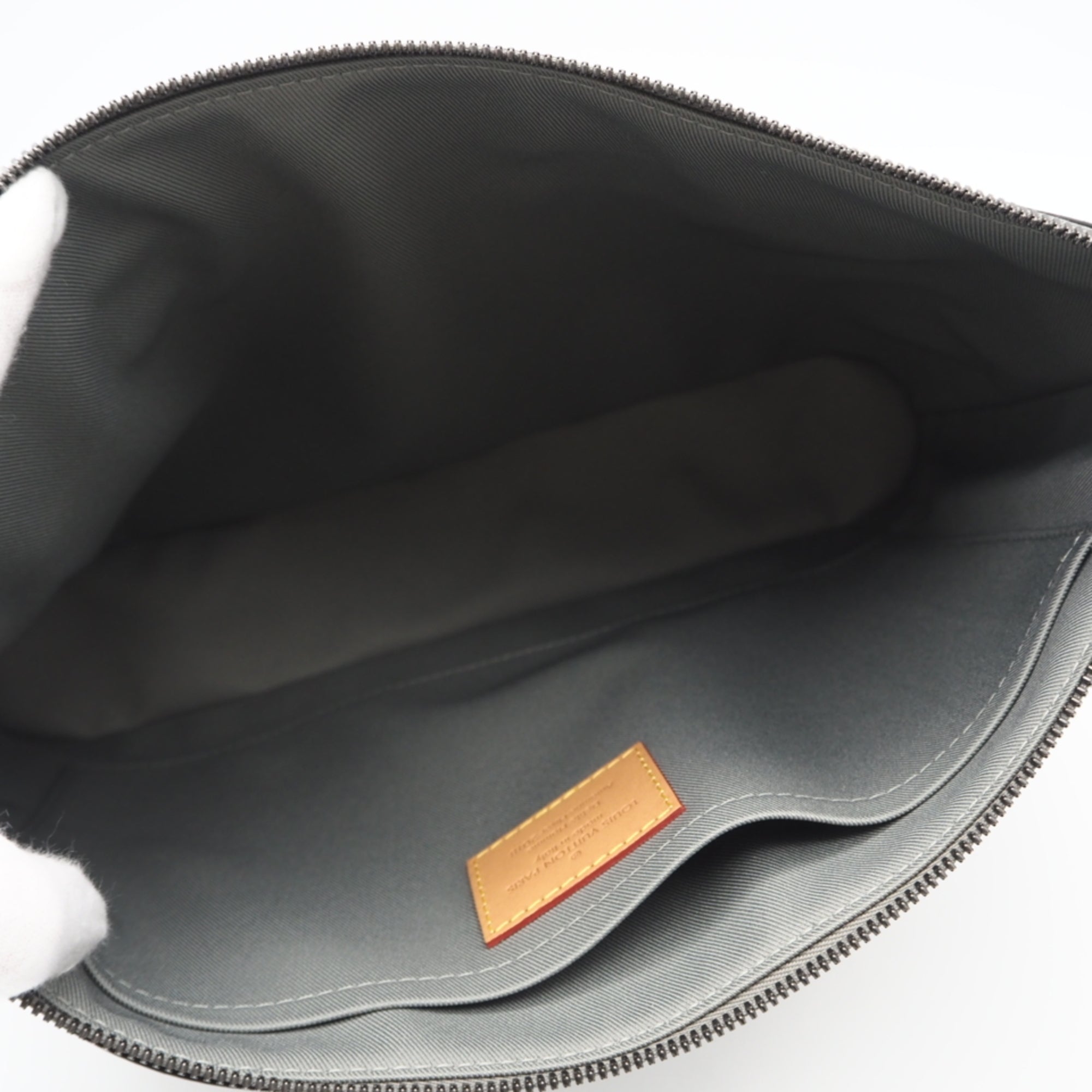 Louis Vuitton Gray Beige Monogram Clutch Bag Pochette (Pre-Owned)
