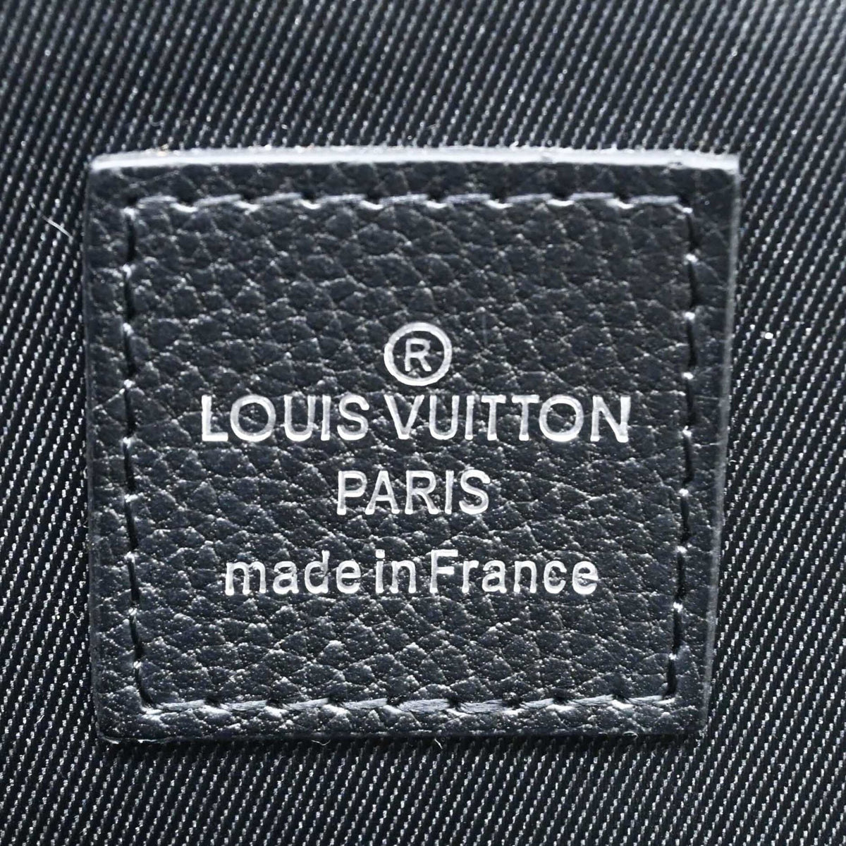 Louis Vuitton Black Leather Clutch Bag Pochette (Pre-Owned)