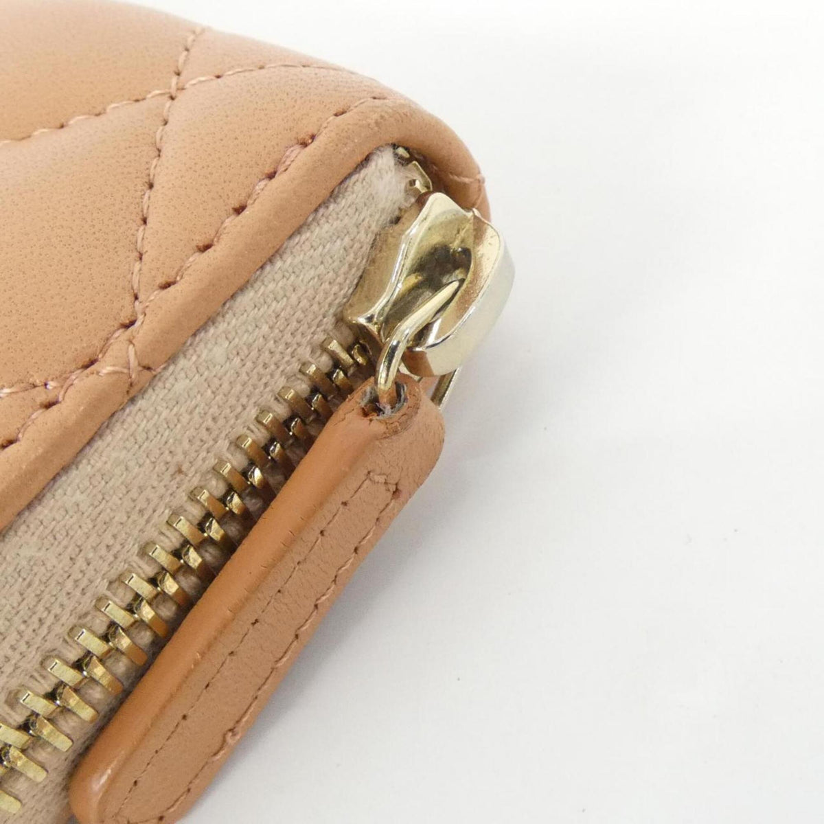 Chanel Leather Long Wallet (Bi-Fold) (Pre-Owned)