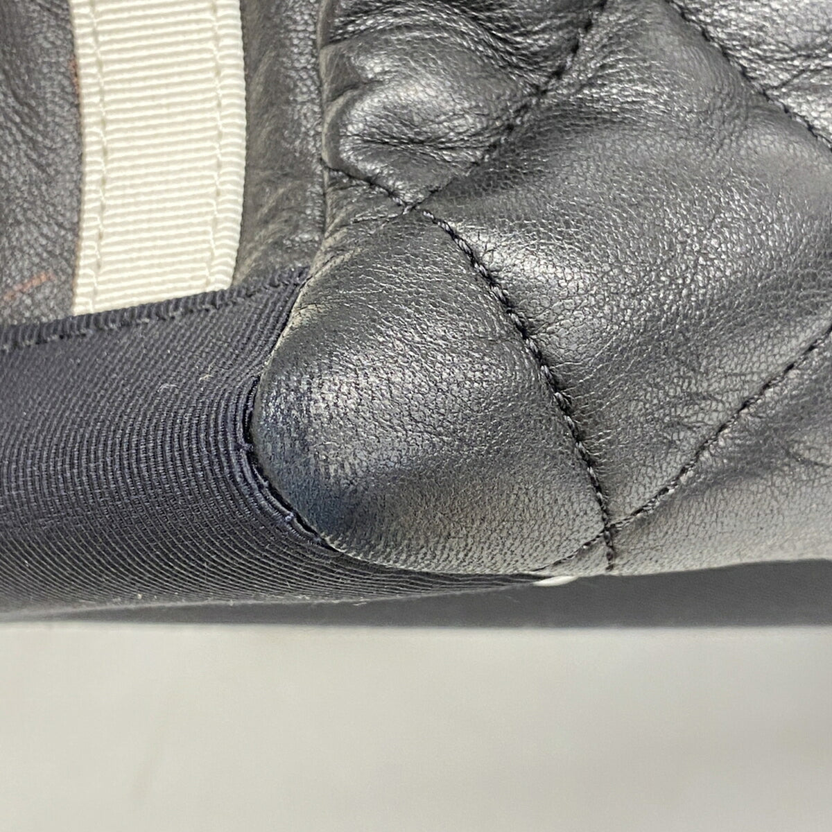 Chanel Black Leather Tote Bag (Pre-Owned)