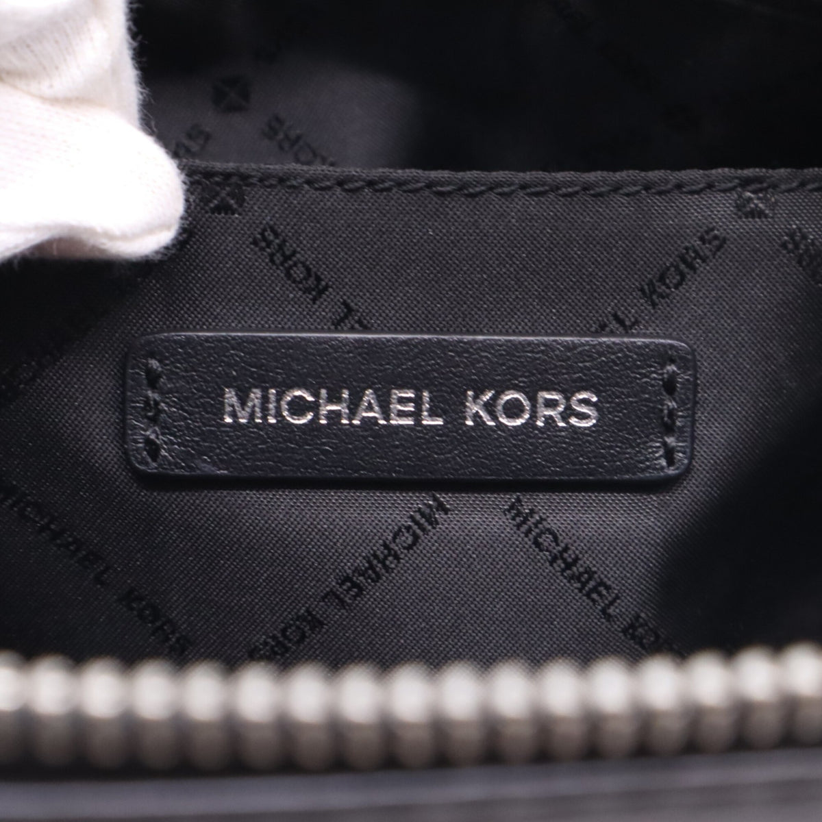 Michael Kors Black Leather Handbag (Pre-Owned)