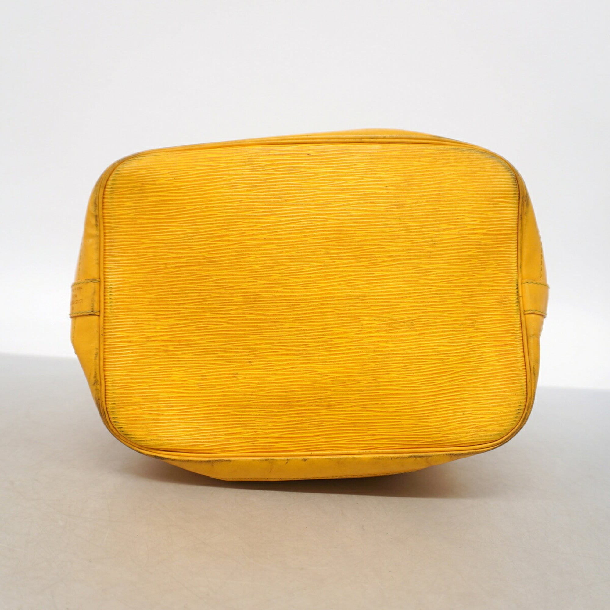 Louis Vuitton Jaune Shoulder Bag (Pre-Owned)