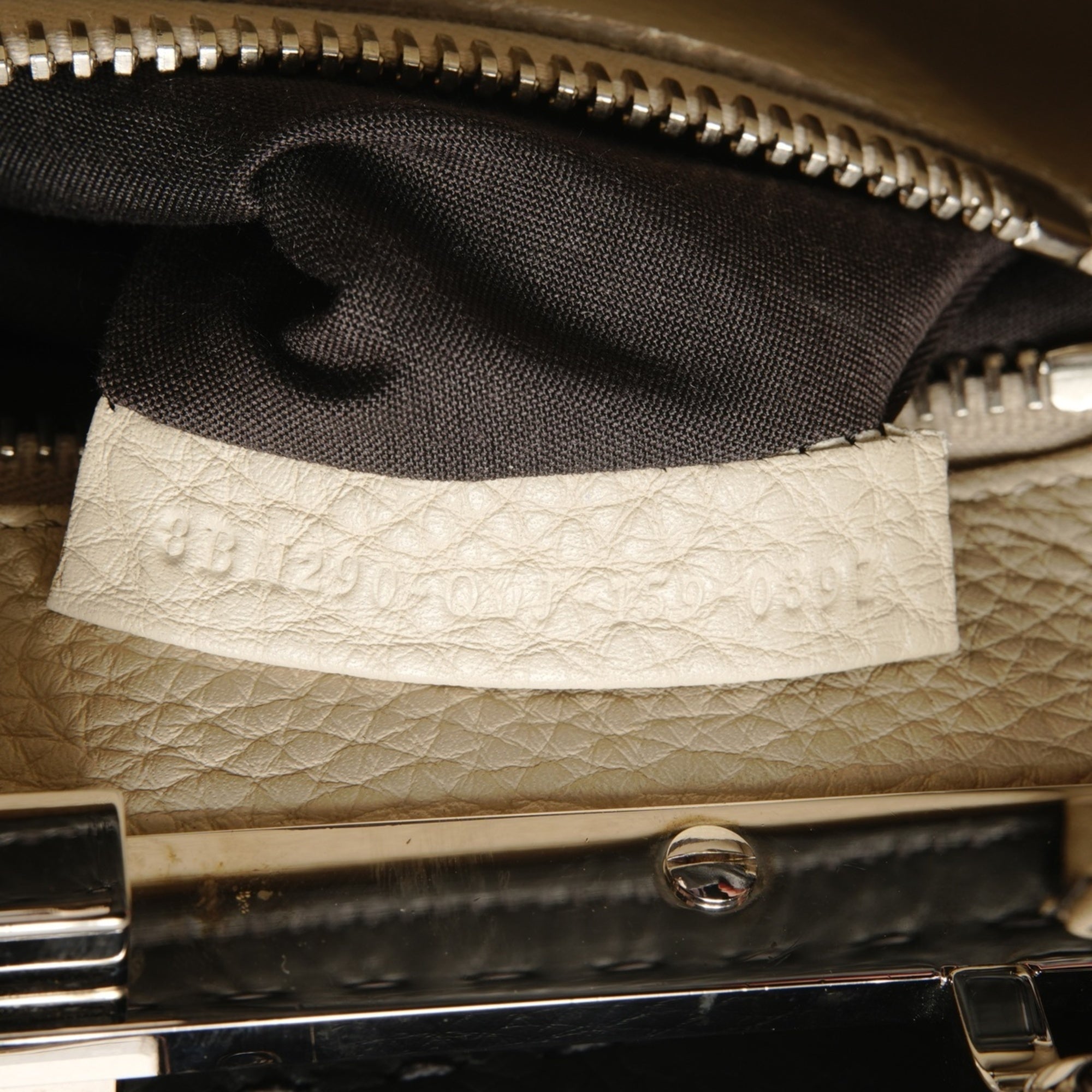 Fendi Peekaboo Gray Leather Handbag (Pre-Owned)