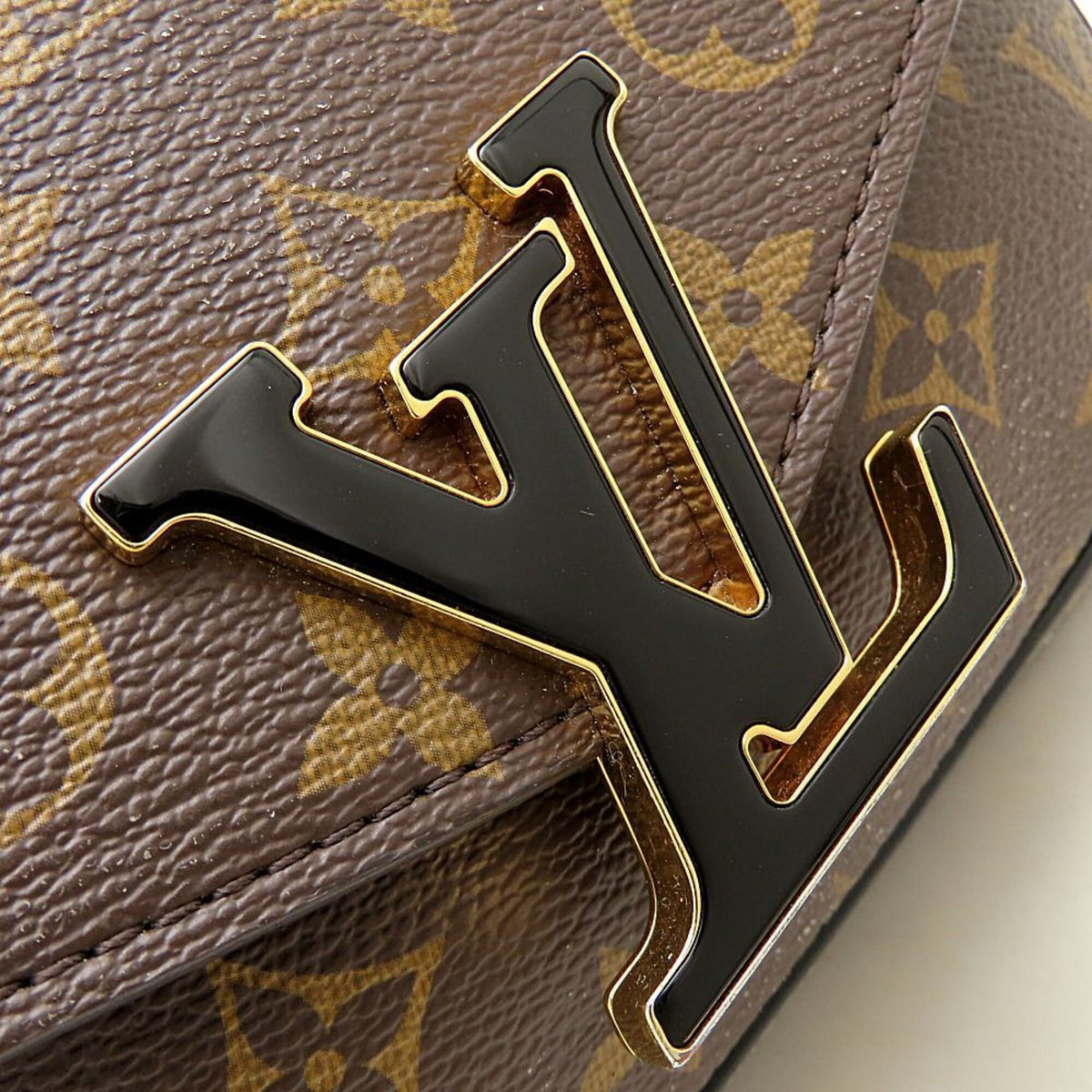 Louis Vuitton Brown Monogram Monogram Shoulder Bag (Pre-Owned)