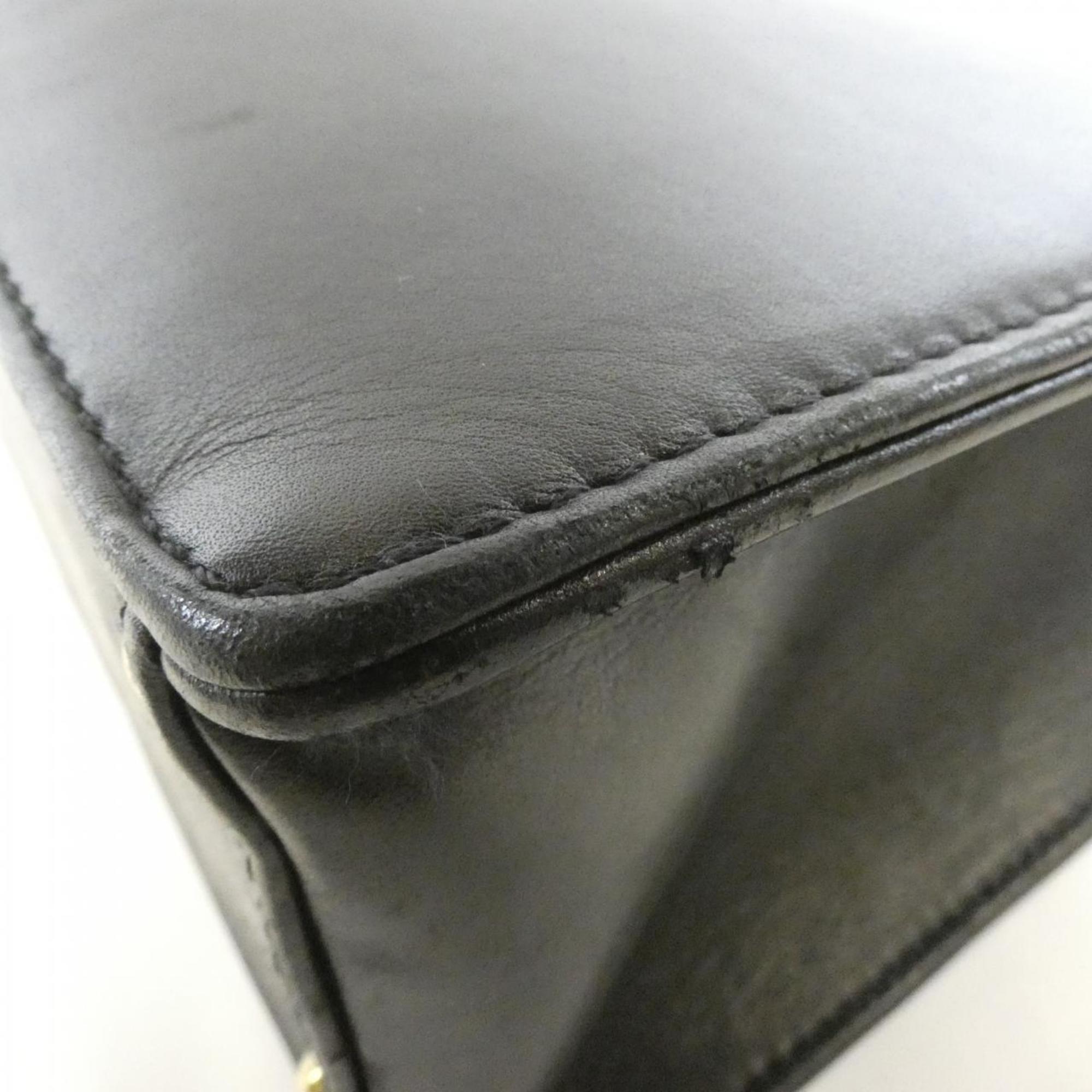 Chanel Black Leather Handbag (Pre-Owned)
