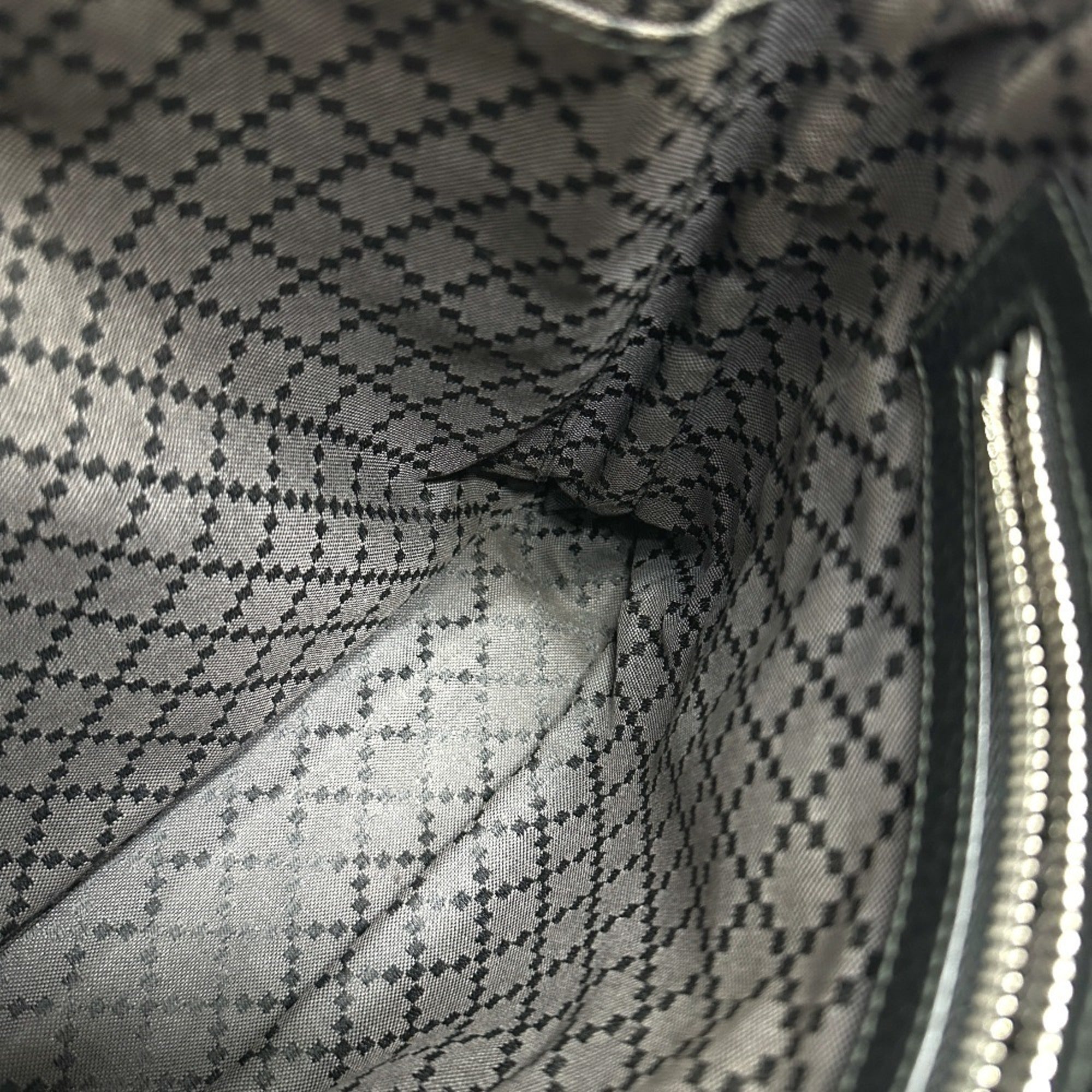 Gucci Black Leather Clutch Bag (Pre-Owned)