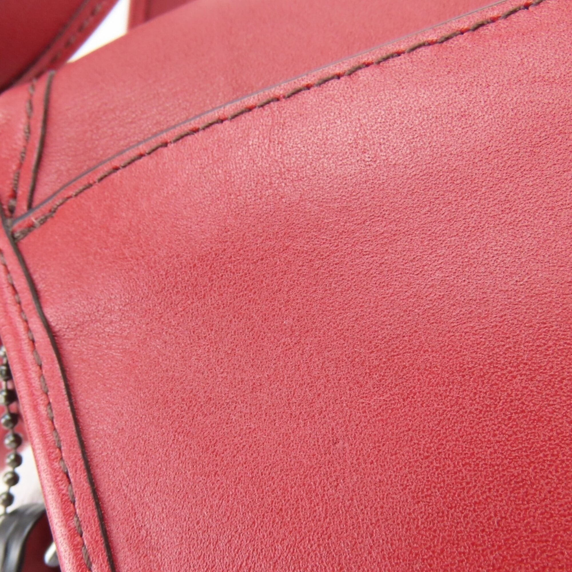 Coach Red Color Leather Pochette Shoulder Bag (Pre-Owned)