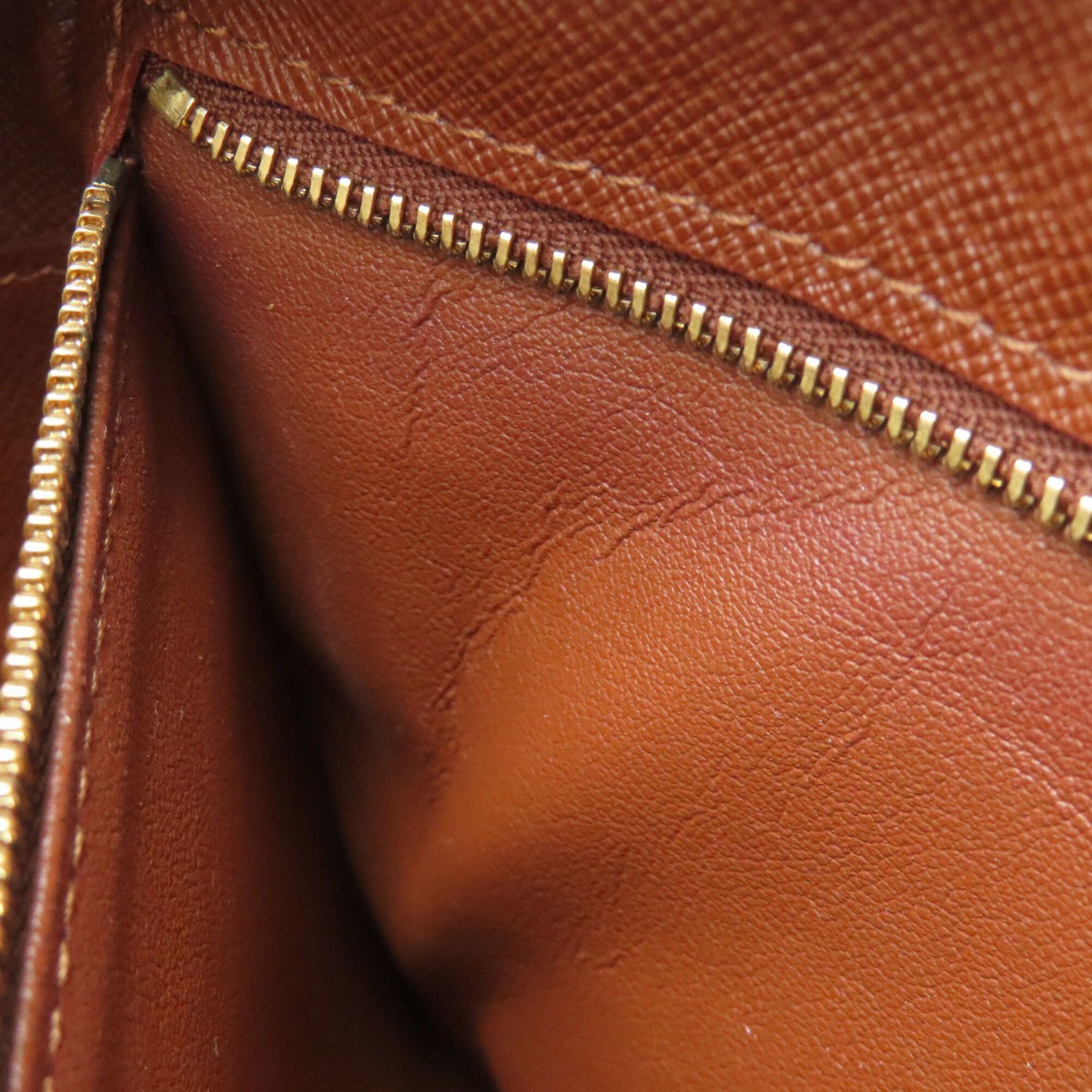 Louis Vuitton Monogram Monogram Shoulder Bag (Pre-Owned)
