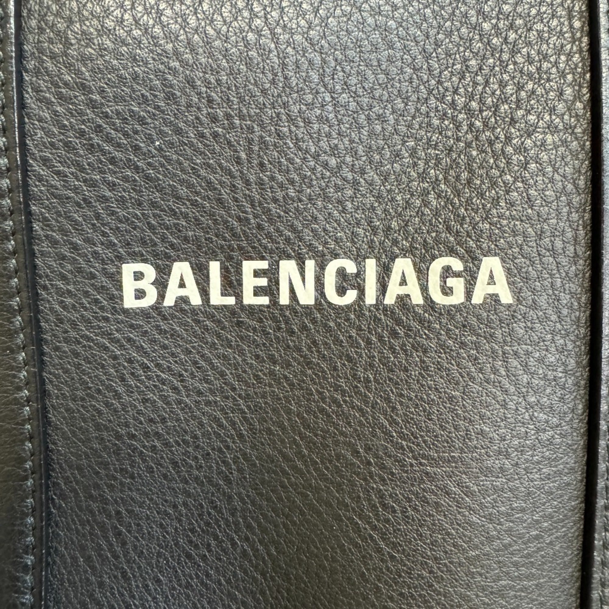 Balenciaga Black Leather Handbag (Pre-Owned)