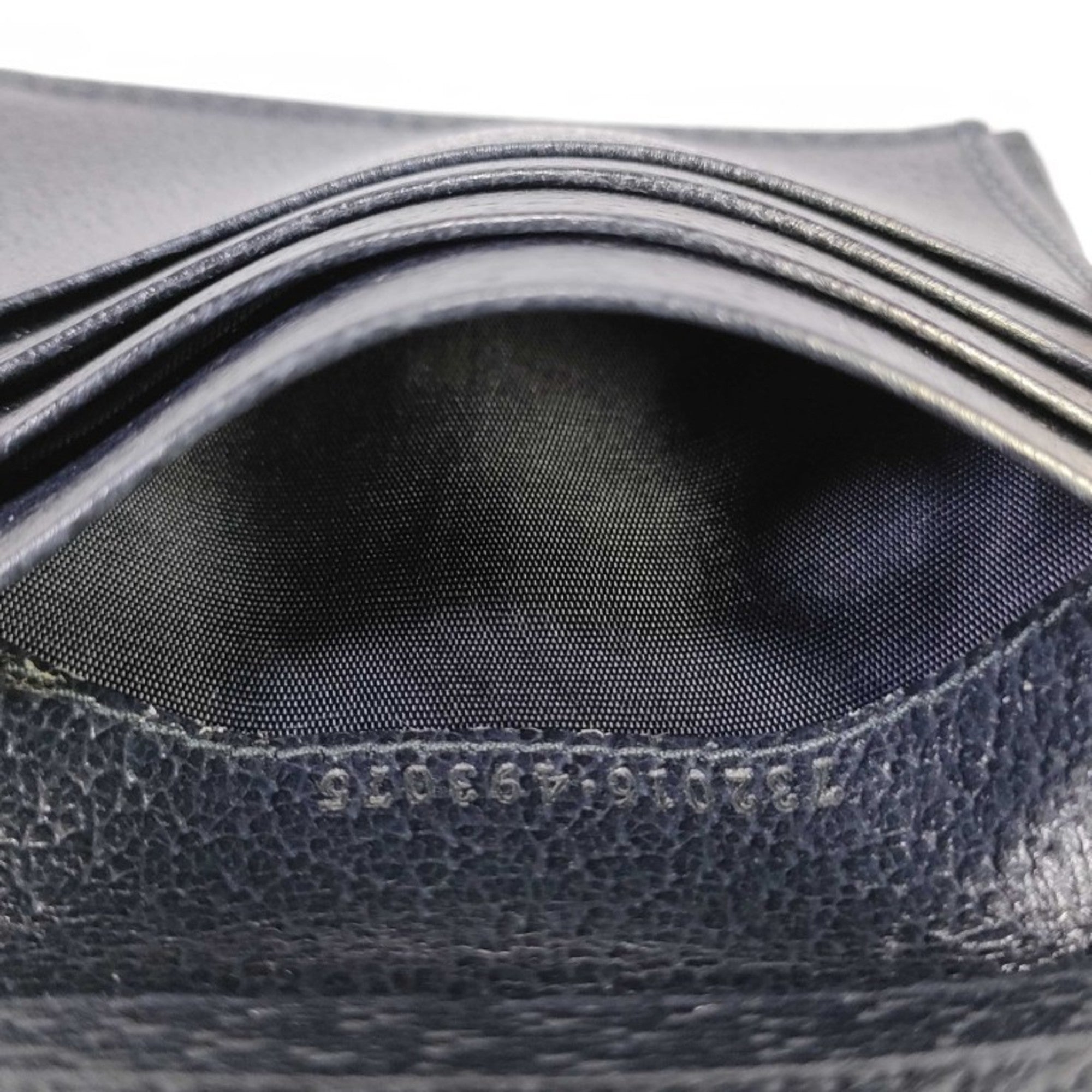 Gucci Gg Supreme Black Pvc Leather Wallet (Bi-Fold) (Pre-Owned)