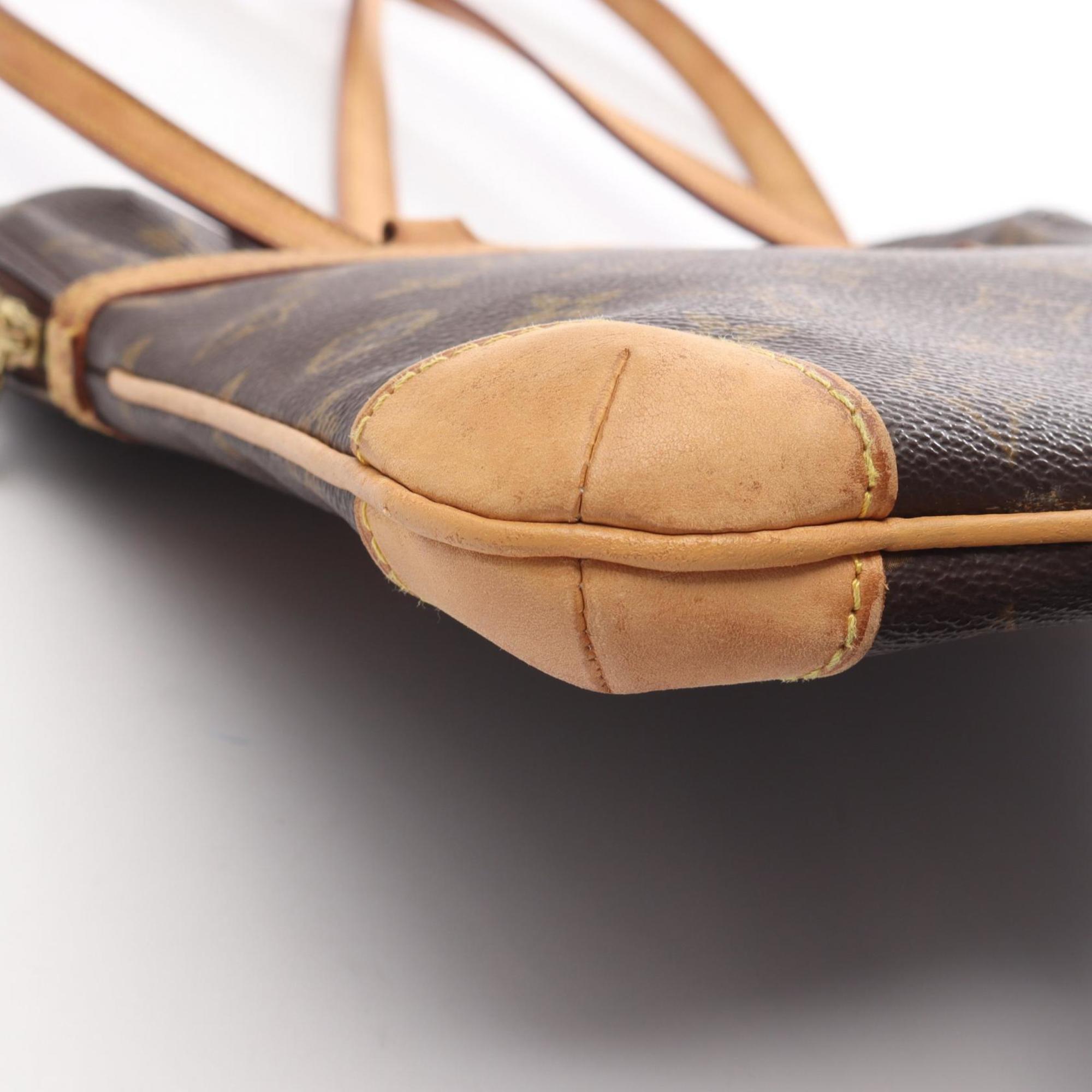 Louis Vuitton Brown Monogram Monogram Shoulder Bag (Pre-Owned)
