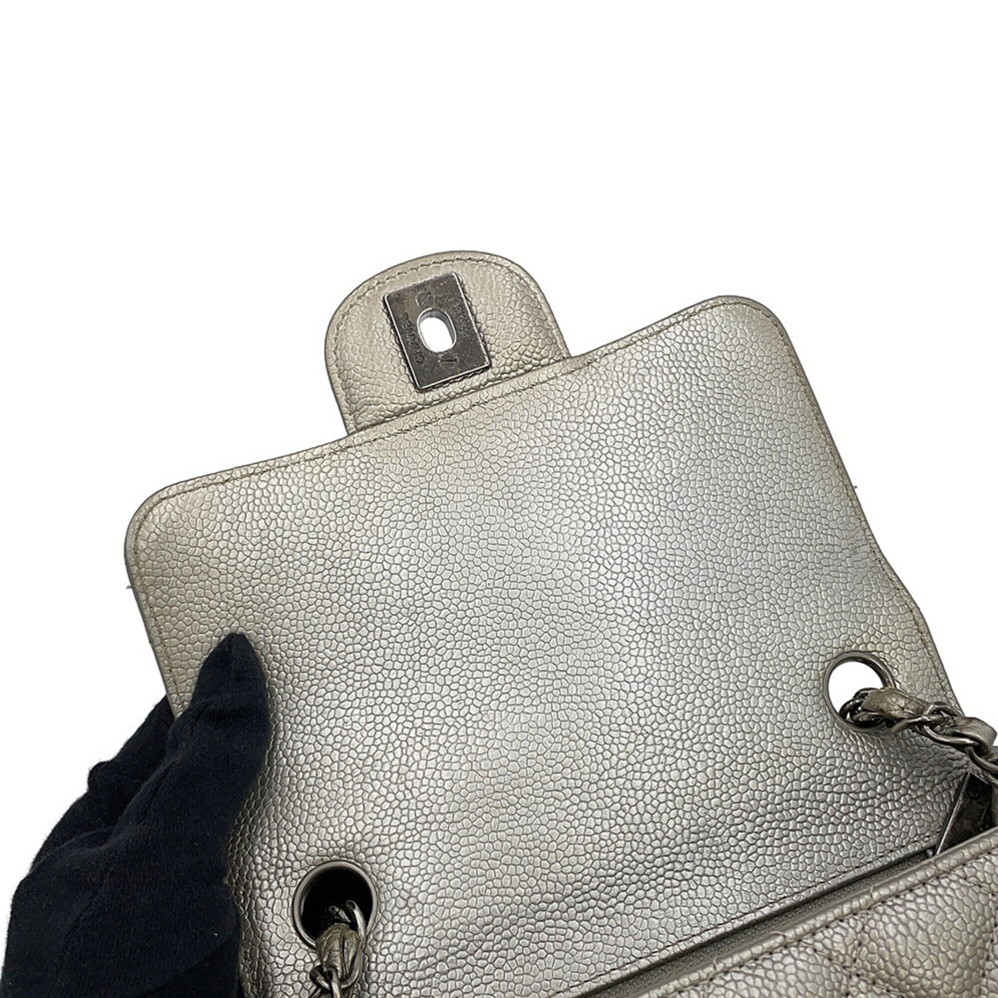 Chanel Matelasse Silver Grained Calfskin Handbag Shoulder Bag (Pre-Owned)