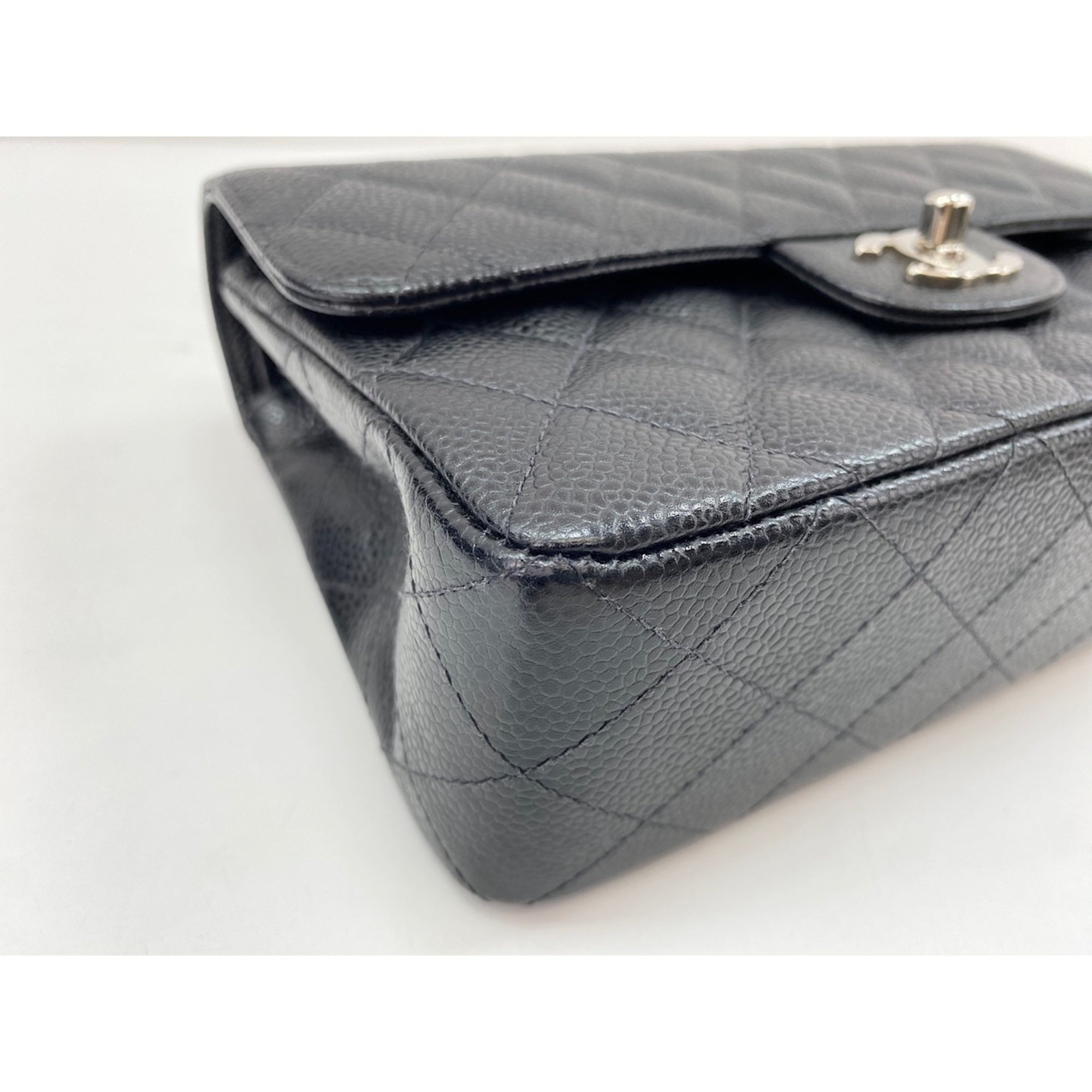 Chanel Matelasse Black Shoulder Bag (Pre-Owned)