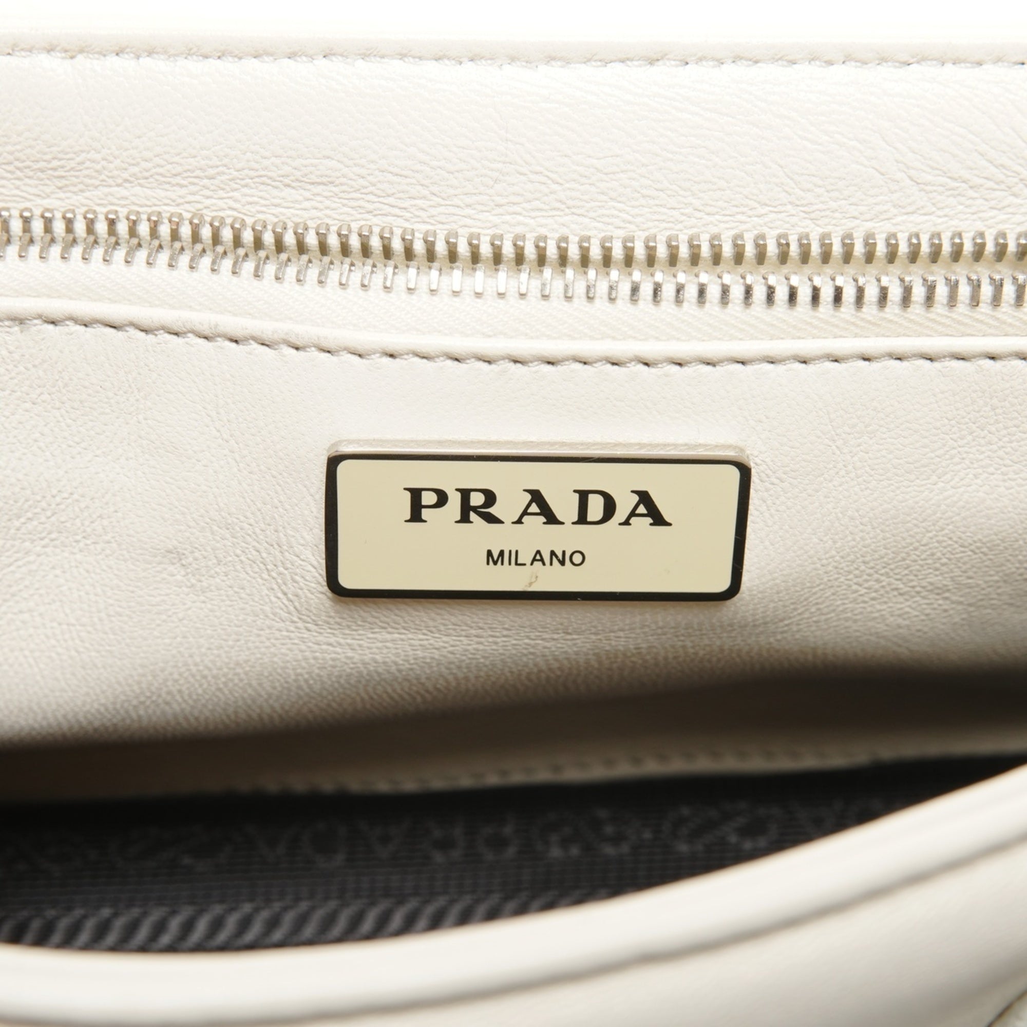 Prada White Nappa Leather Shoulder Bag (Pre-Owned)