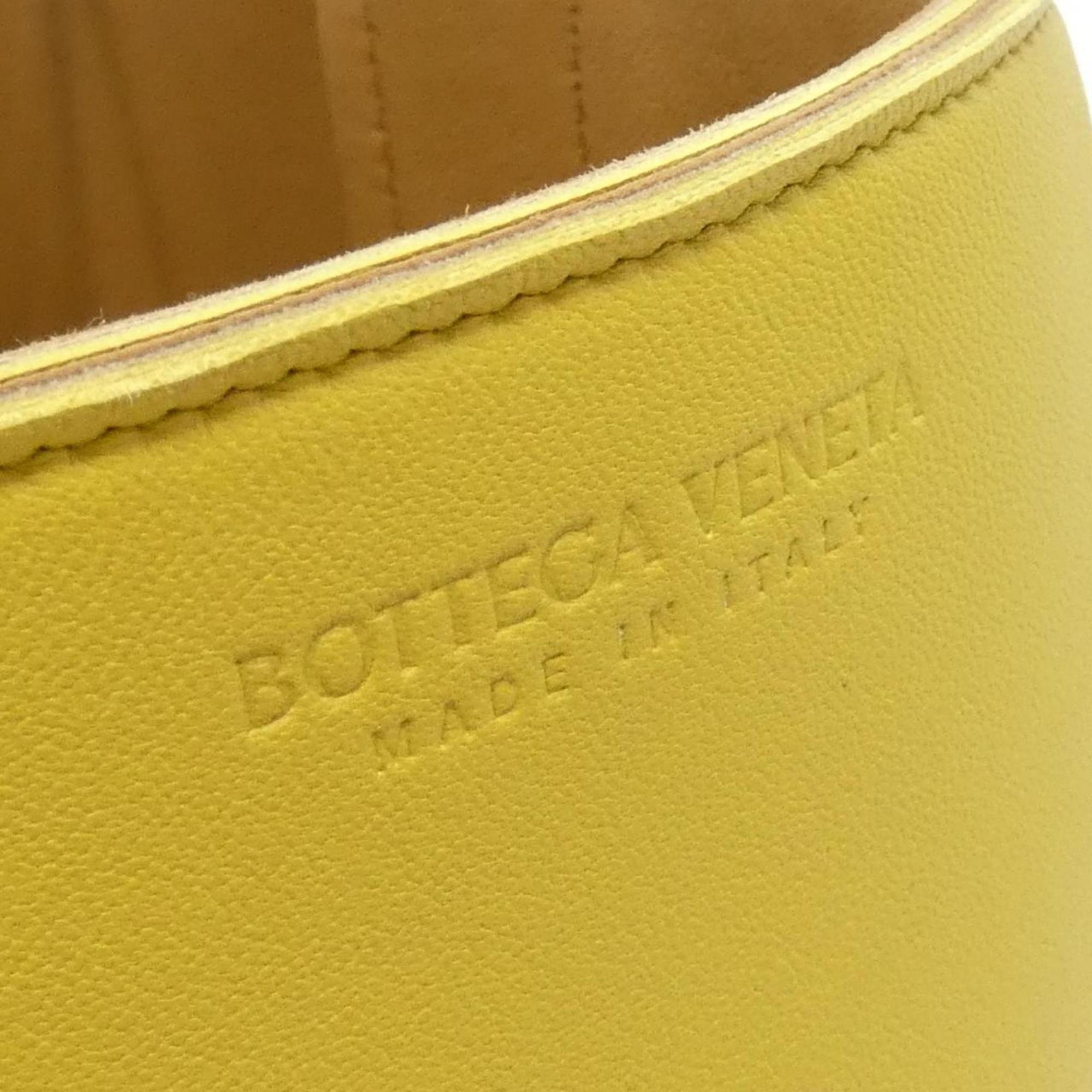 Bottega Veneta Camel Yellow Leather Handbag (Pre-Owned)