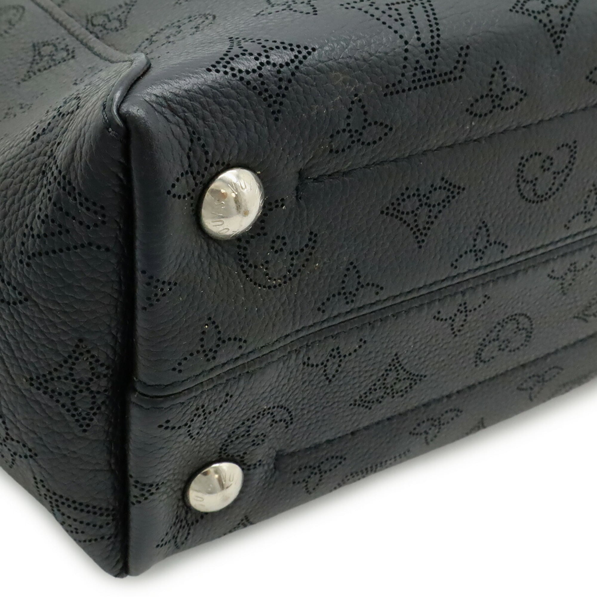 Louis Vuitton Black Noir Mahina Leather Leather Handbag Shoulder Bag (Pre-Owned)