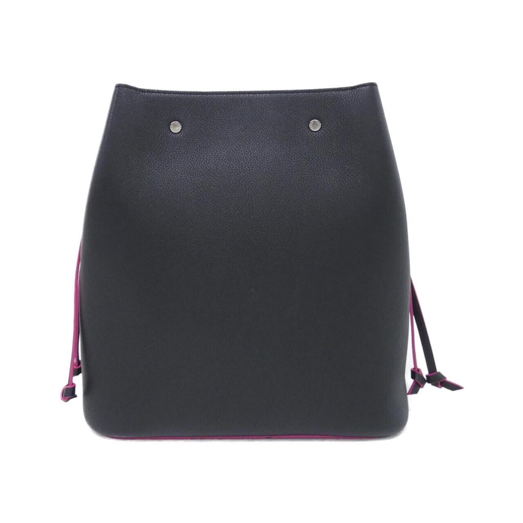 Louis Vuitton Black Leather Shoulder Bag (Pre-Owned)