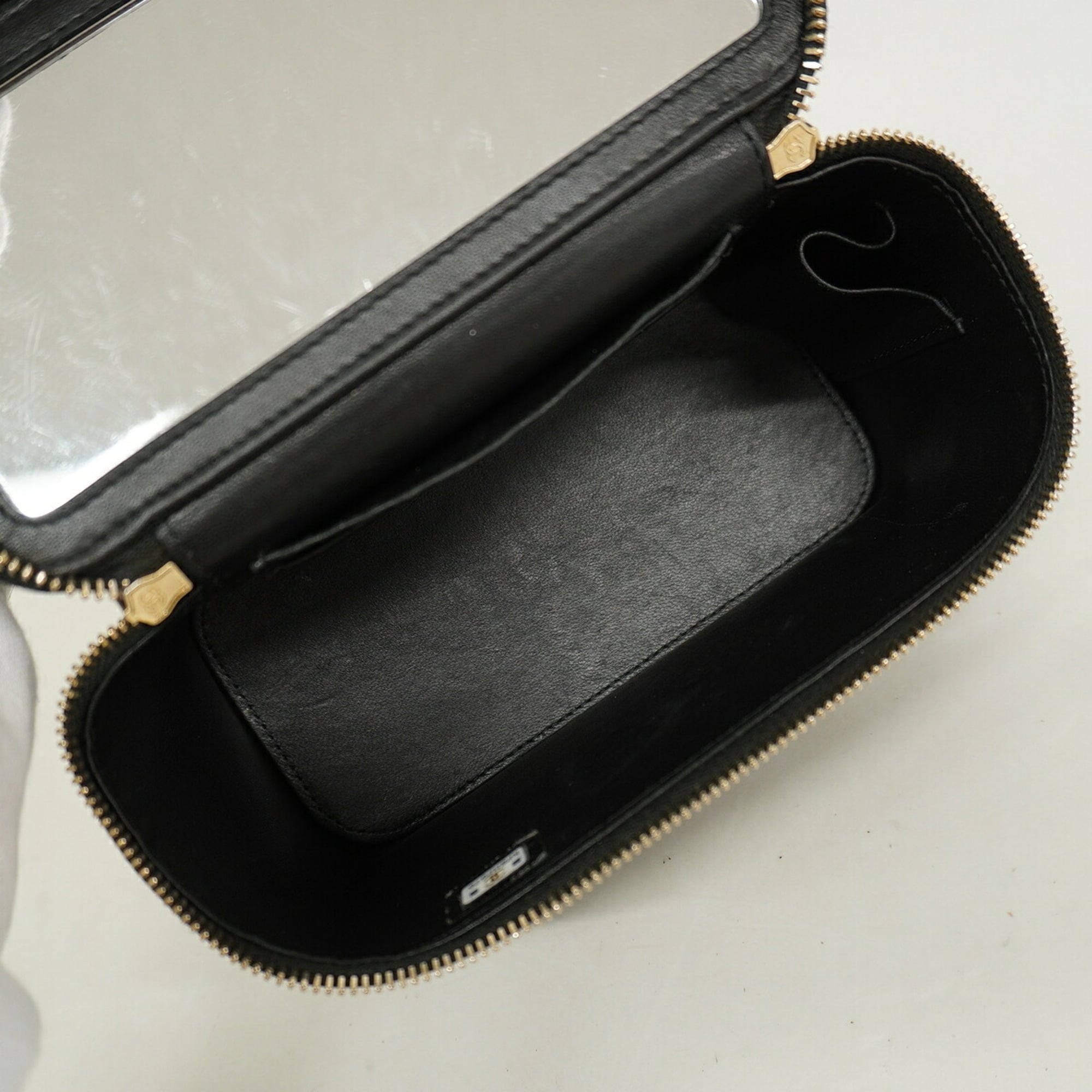 Chanel Black Leather Vanity Bag (Pre-Owned)