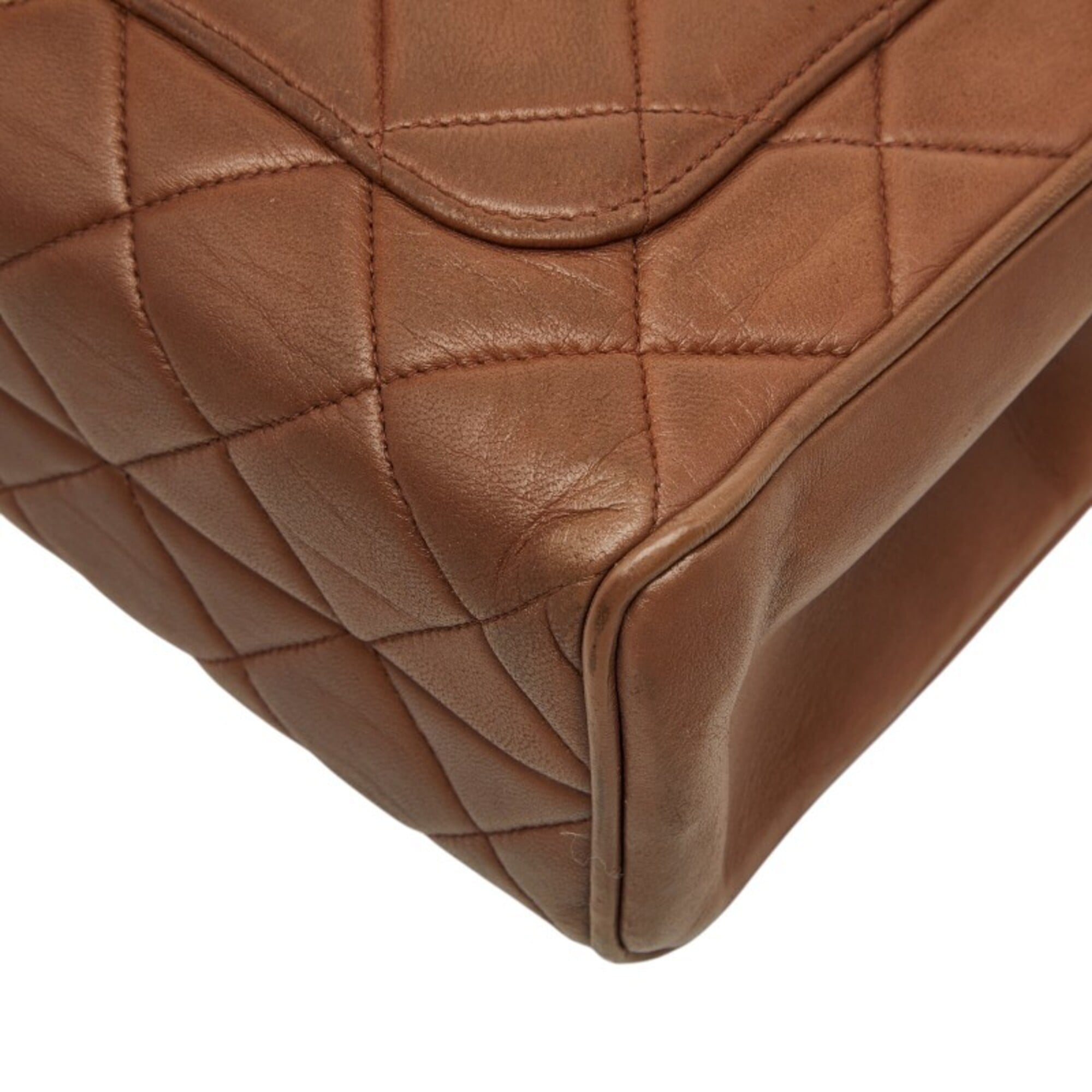 Chanel Matelasse Brown Leather Handbag (Pre-Owned)