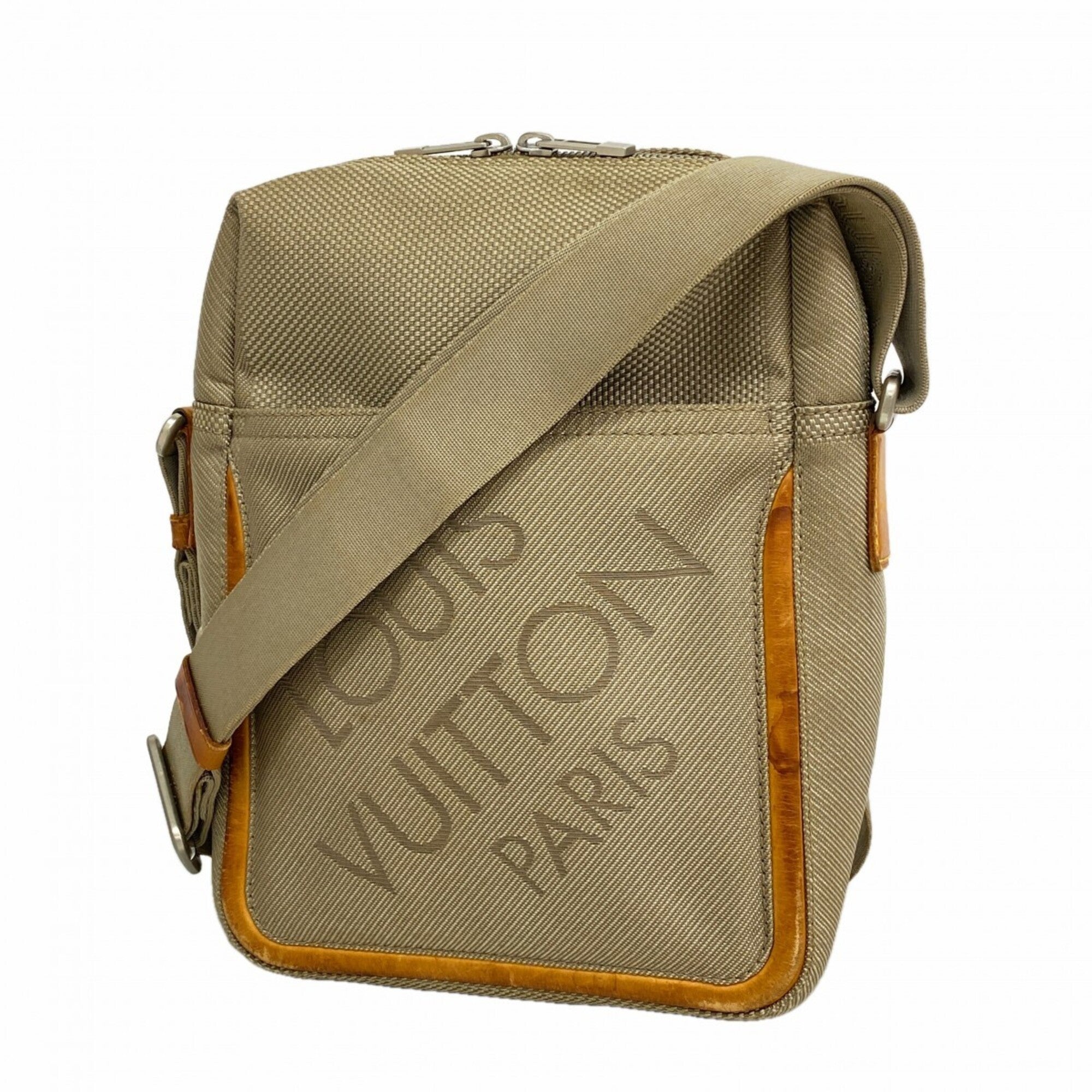 Louis Vuitton Sable Shoulder Bag (Pre-Owned)