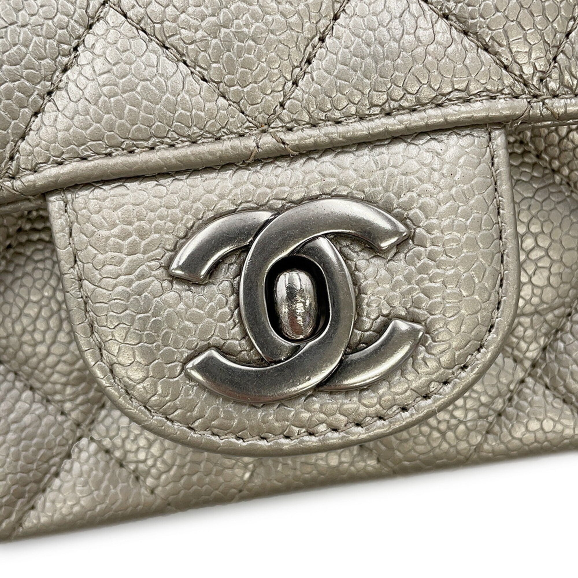 Chanel Matelasse Silver Grained Calfskin Handbag Shoulder Bag (Pre-Owned)