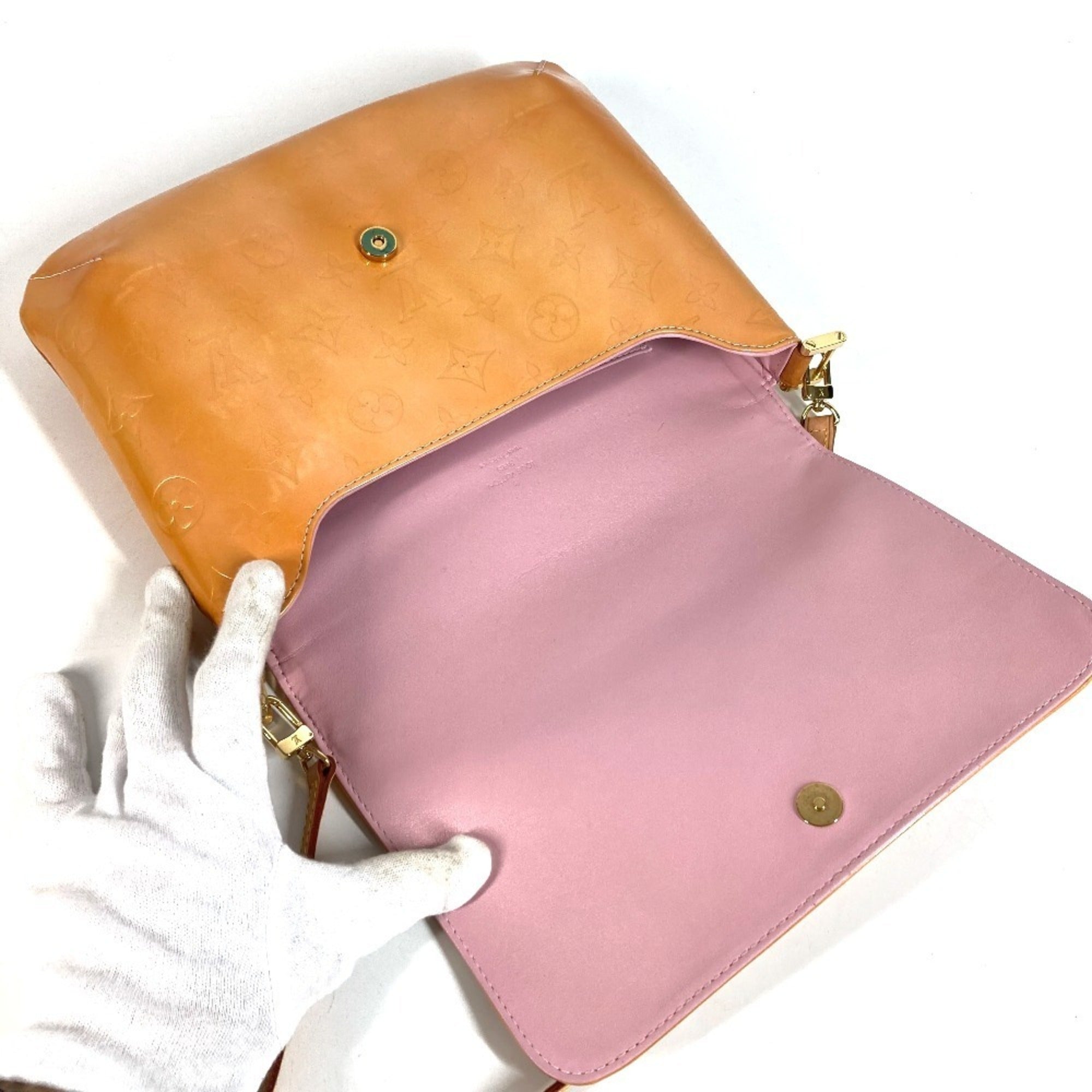 Louis Vuitton Pink Monogram Vernis Shoulder Bag (Pre-Owned)