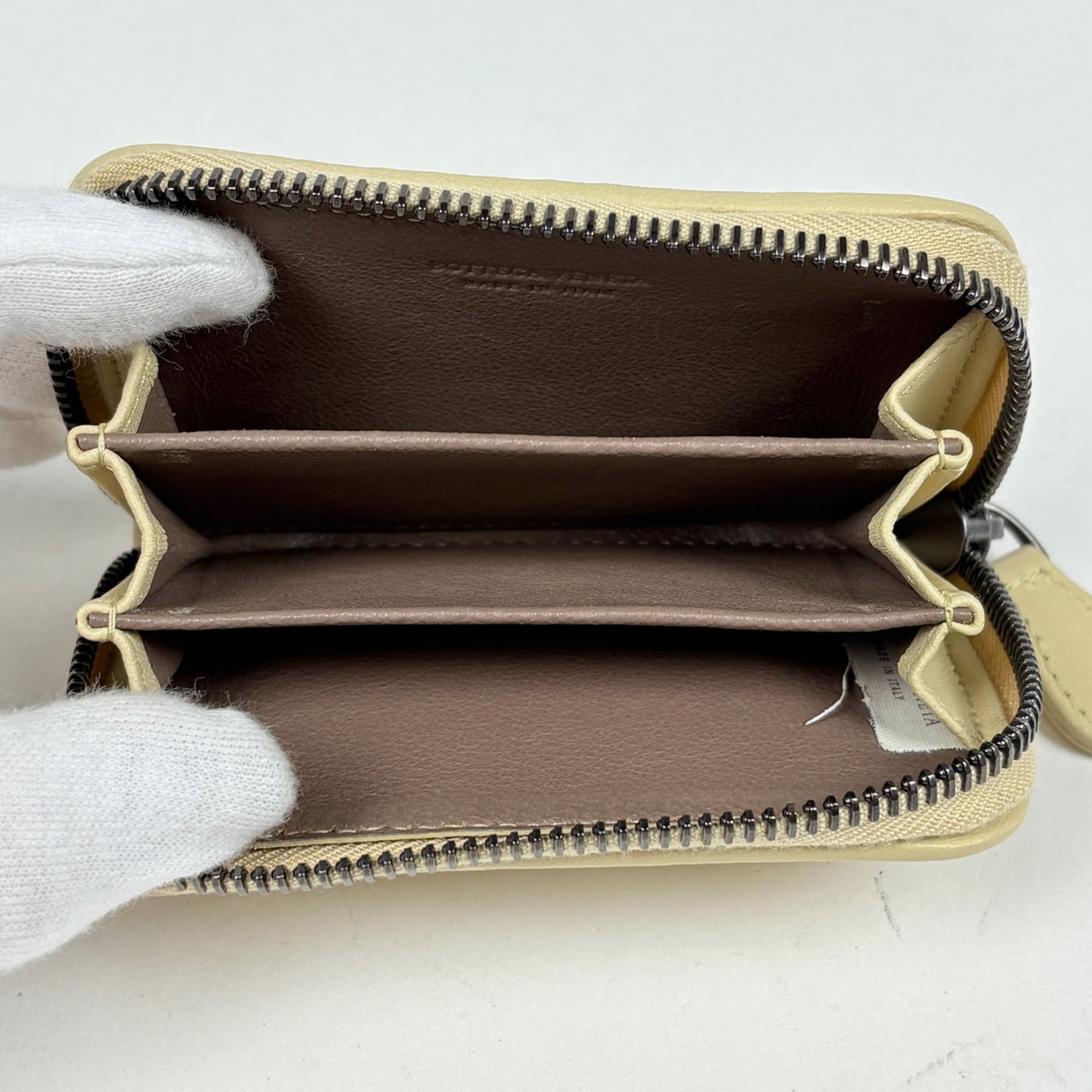 Bottega Veneta Yellow Leather Coin Purse/Coin Case (Pre-Owned)