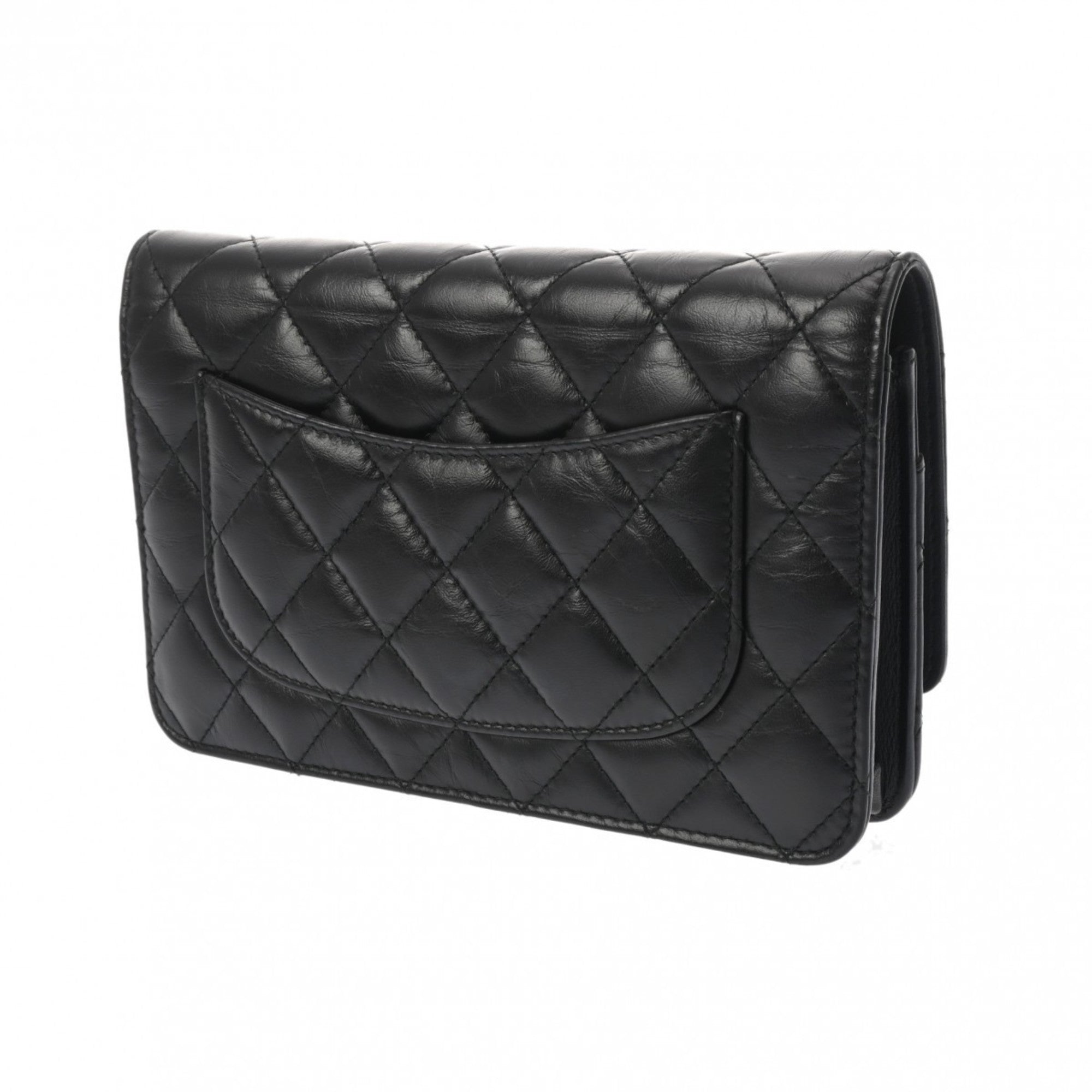 Chanel Black Leather Pouch Shoulder Bag (Pre-Owned)