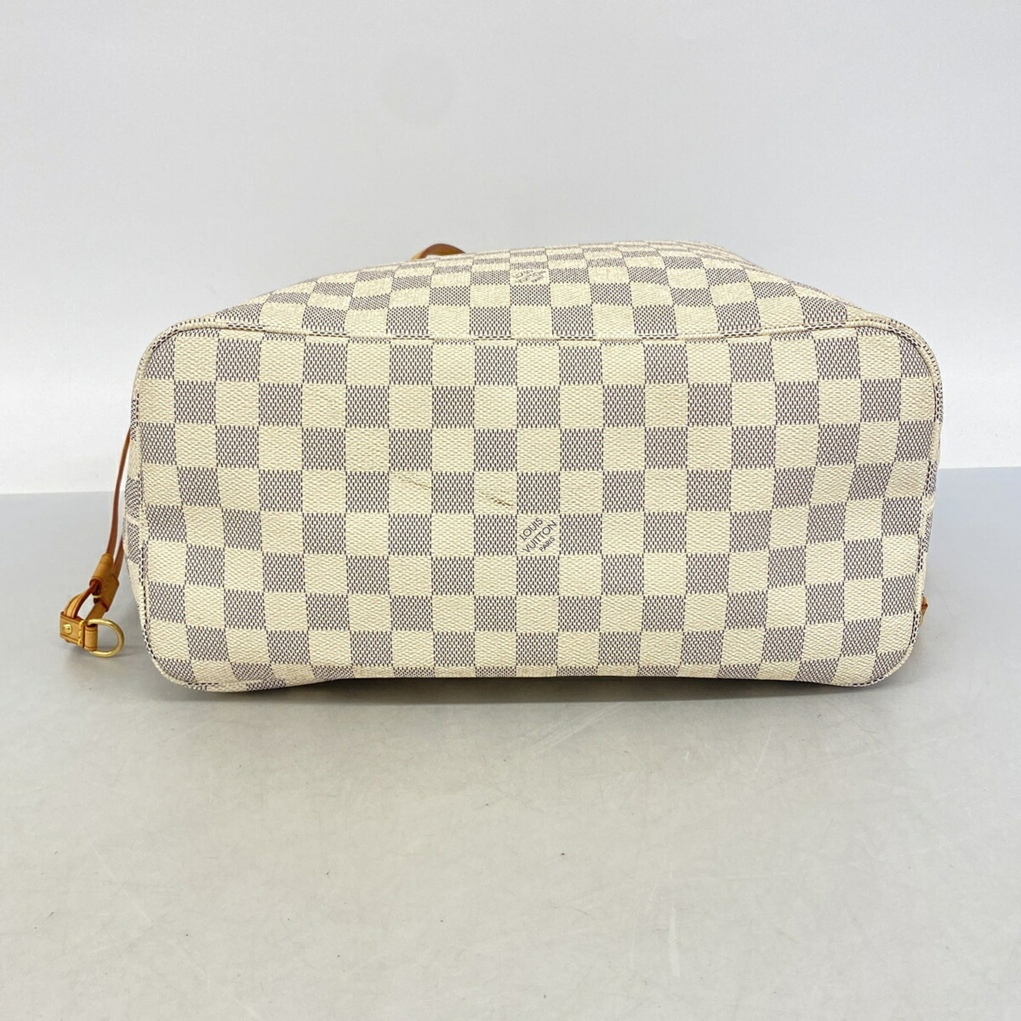 Louis Vuitton White Tote Bag (Pre-Owned)