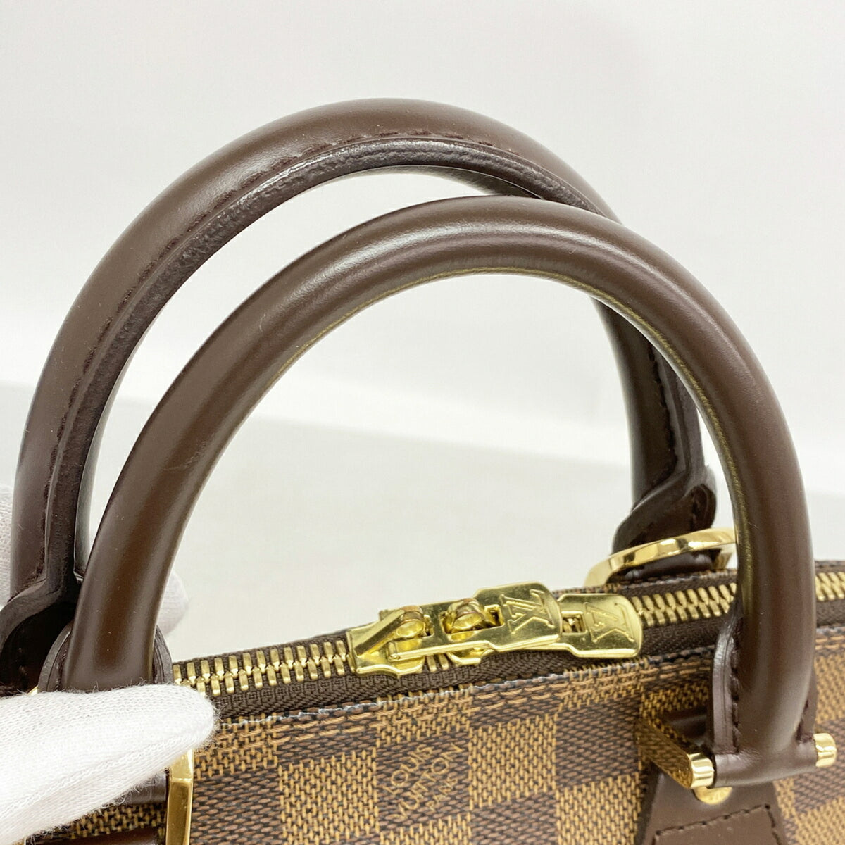 Louis Vuitton Ebene Handbag (Pre-Owned)