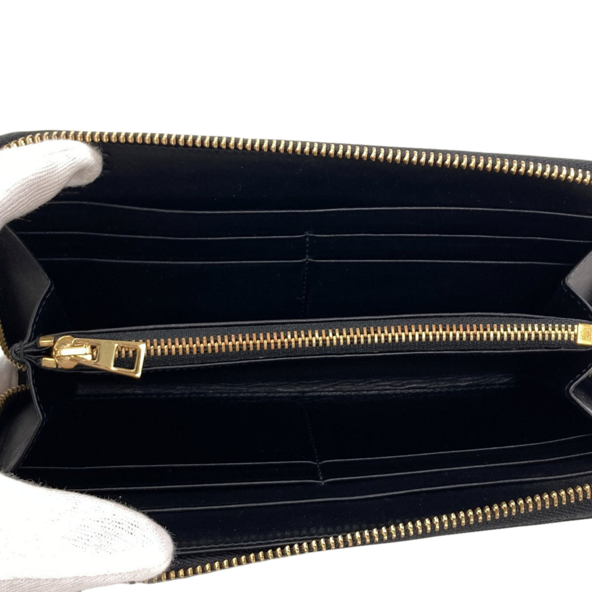 Loewe Black Leather Long Wallet (Bi-Fold) (Pre-Owned)