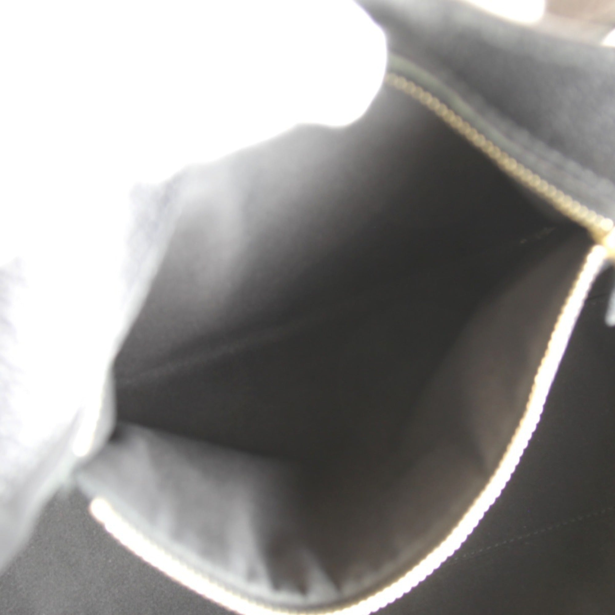 Gucci Black White Gg Canvas Handbag (Pre-Owned)