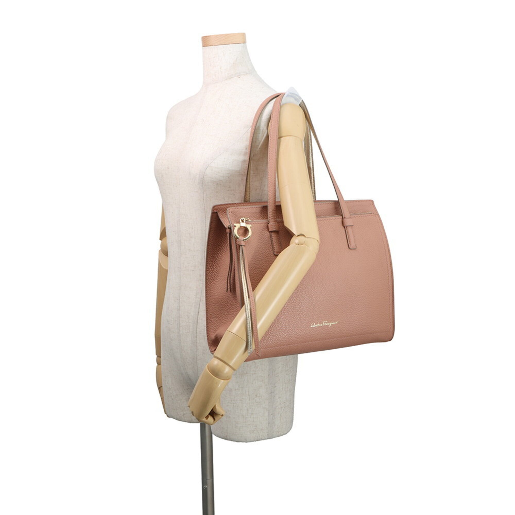 Salvatore Ferragamo Pink Leather Handbag Tote Bag (Pre-Owned)