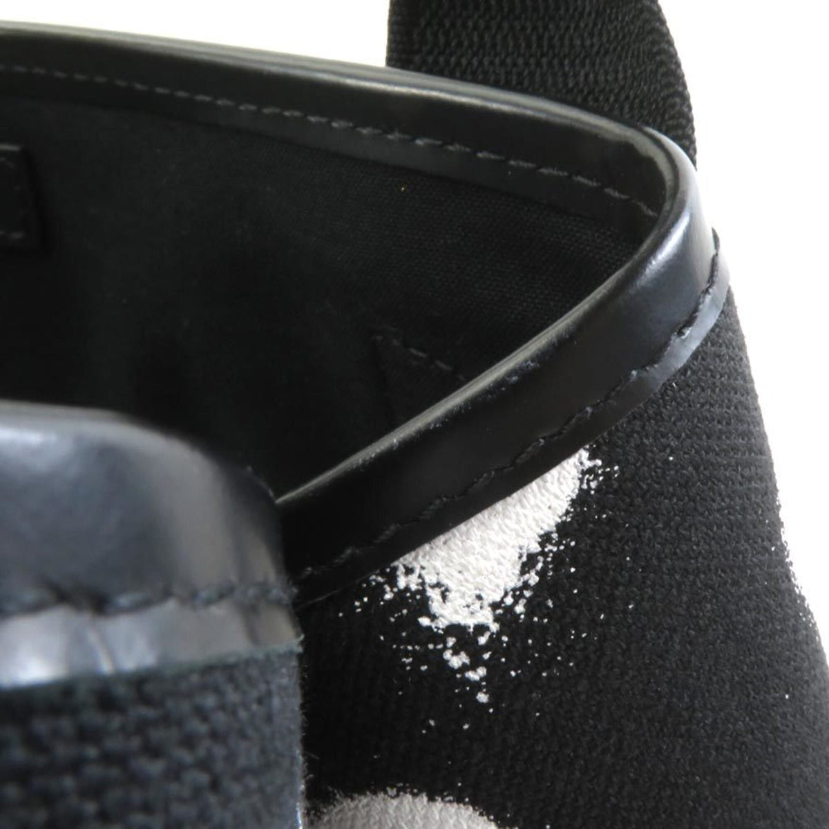 Balenciaga Black Canvas Leather Handbag (Pre-Owned)
