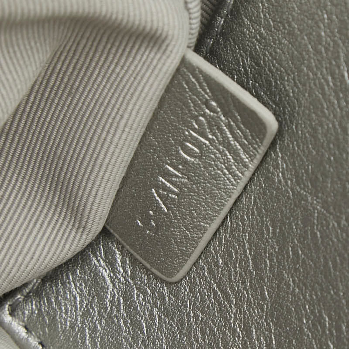 Celine Silver Leather Shoulder Bag (Pre-Owned)