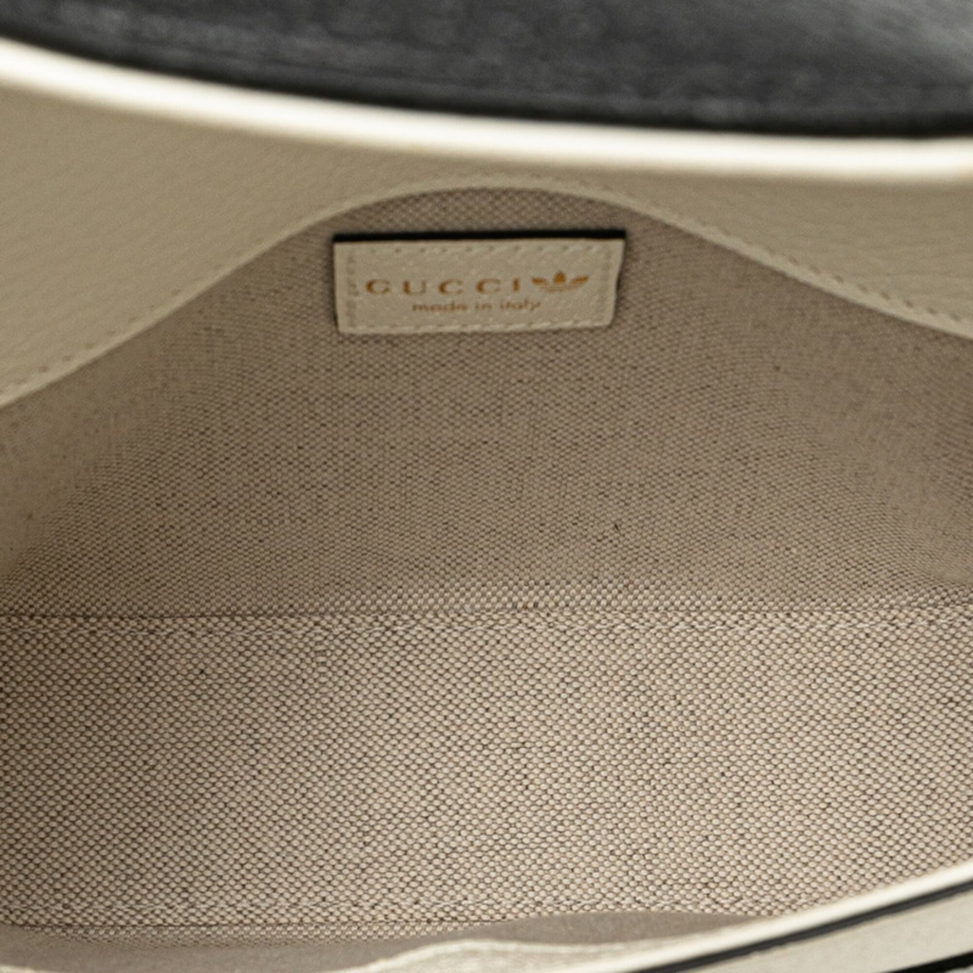 Gucci Black White Leather Shoulder Bag (Pre-Owned)