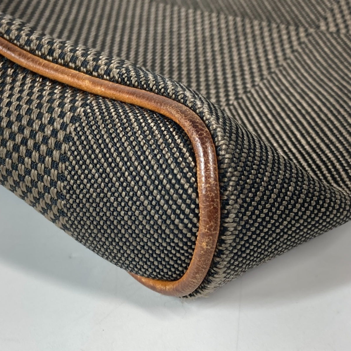Louis Vuitton Earth Khaki Damier Geant Shoulder Bag Sling Bag (Pre-Owned)