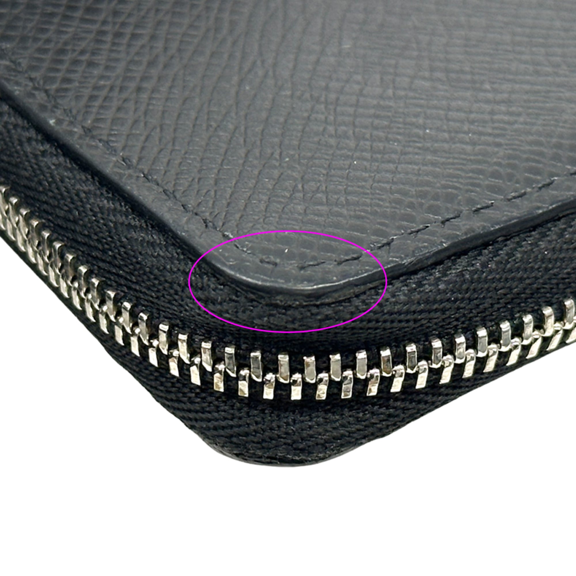 Louis Vuitton Ardoise Black Taiga Leather Coin Purse/Coin Case (Pre-Owned)