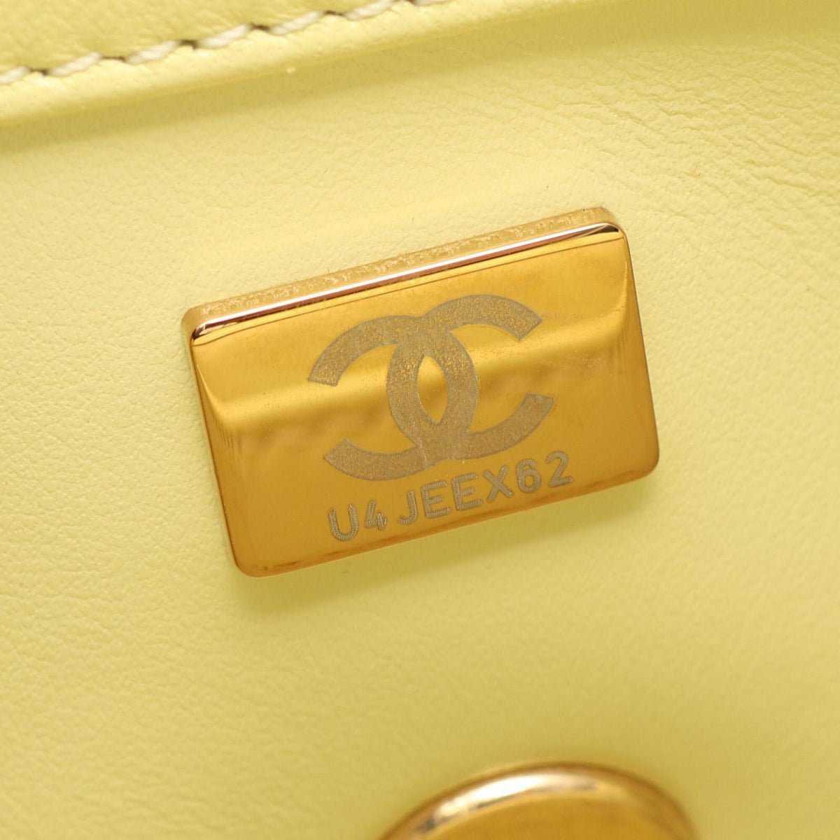 Chanel Yellow Leather Handbag Shoulder Bag (Pre-Owned)