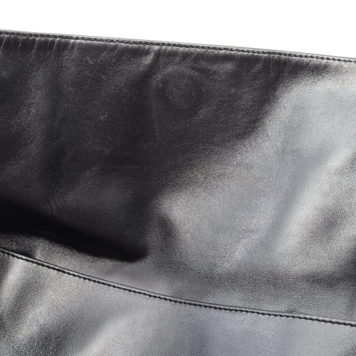 Chanel Black Leather Handbag Shoulder Bag (Pre-Owned)