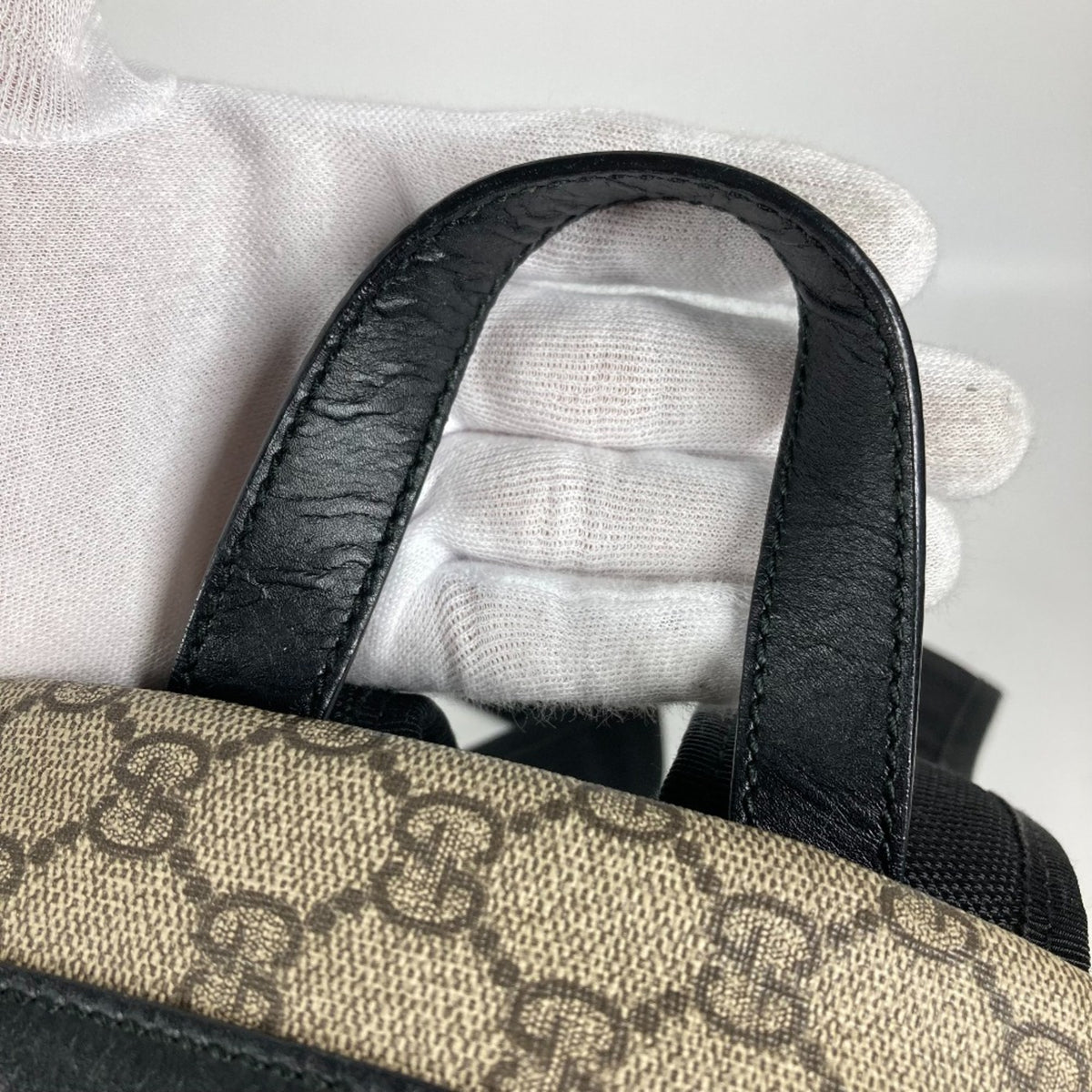 Gucci Beige Black Gg Supreme Backpack (Pre-Owned)