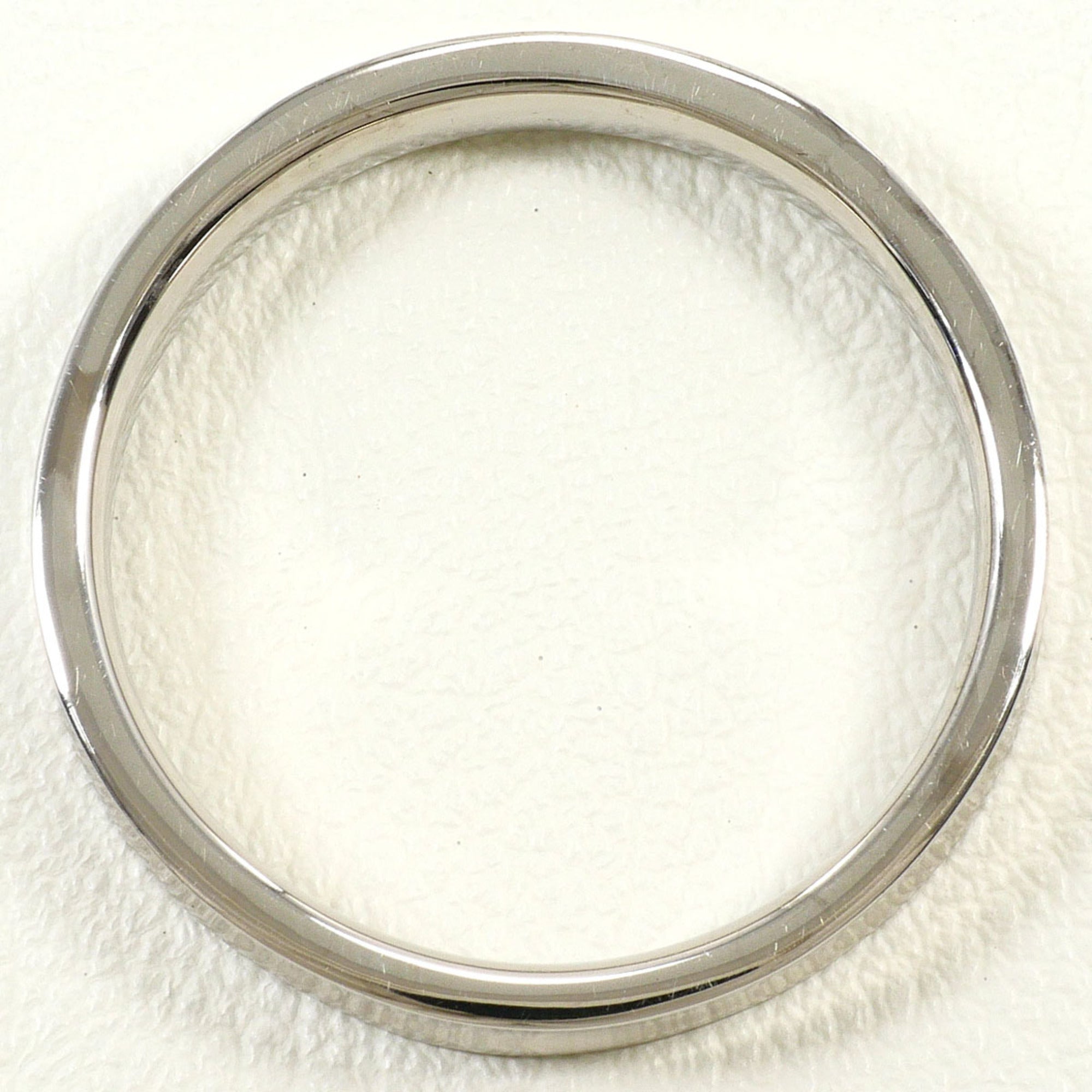 Unbranded White Gold White Gold (10K) Band Ring (Pre-Owned)