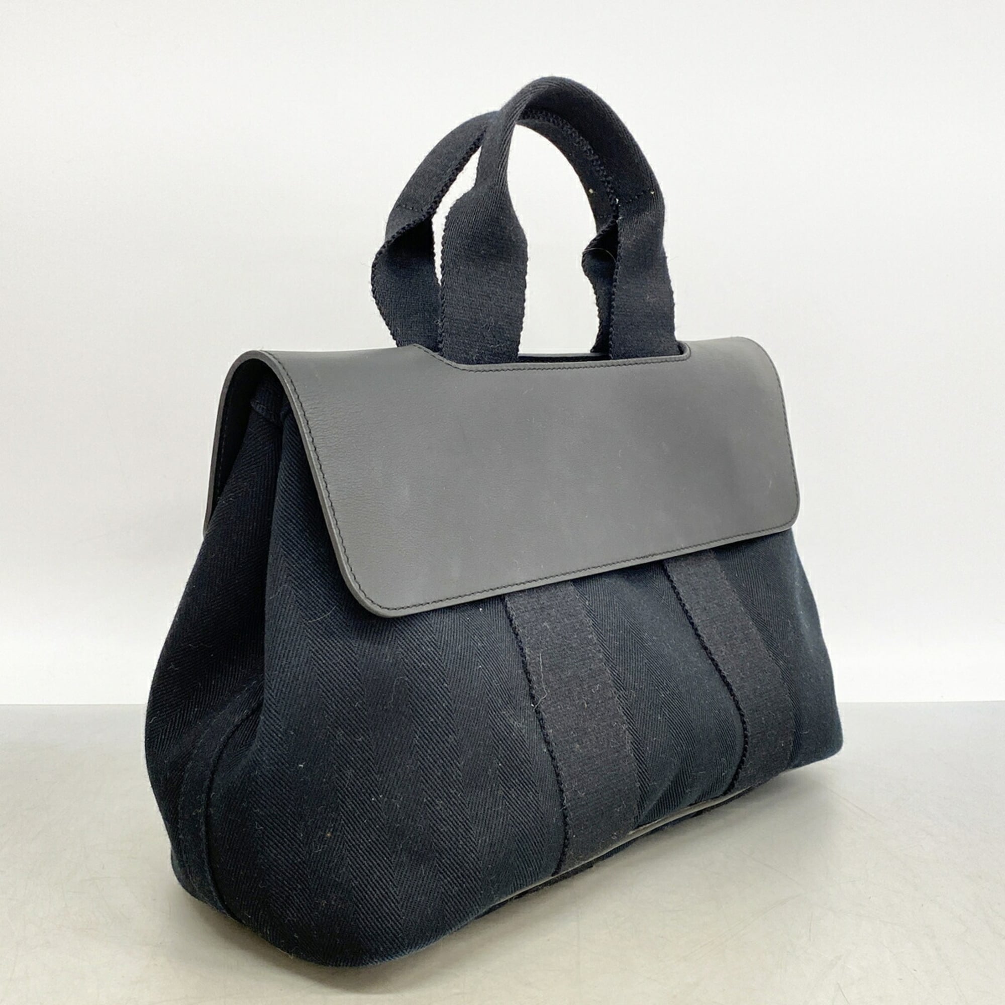 Hermes Black Toile Chevron Handbag (Pre-Owned)